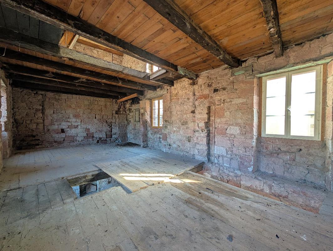 immeuble in Villecomtal, Aveyron, France