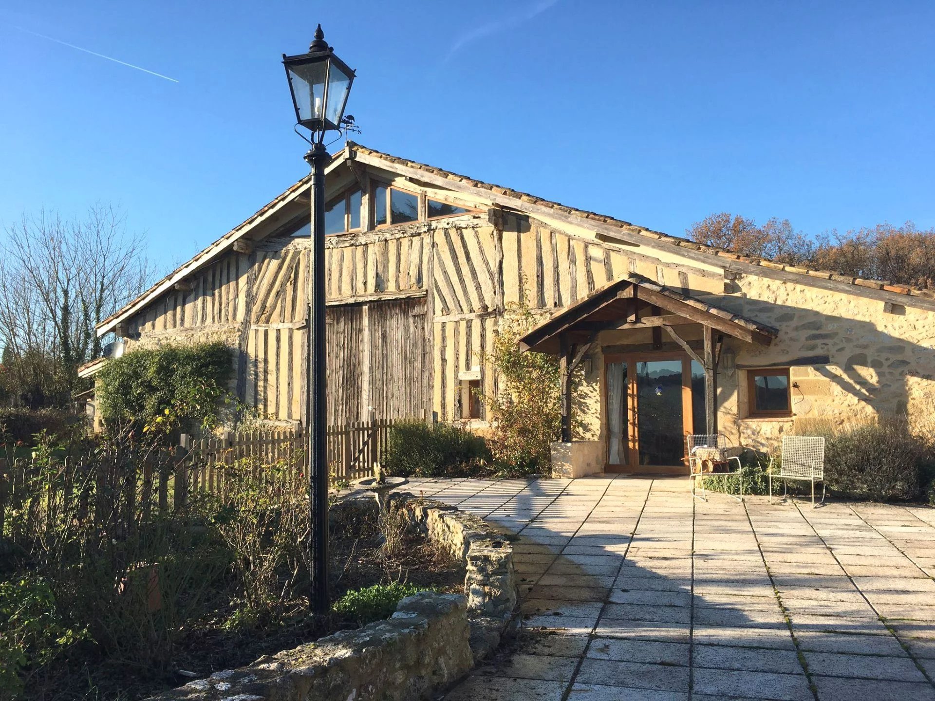 Beautiful house and barn conversion with 24 hectares land and views, Aquitaine – France – BVI62034