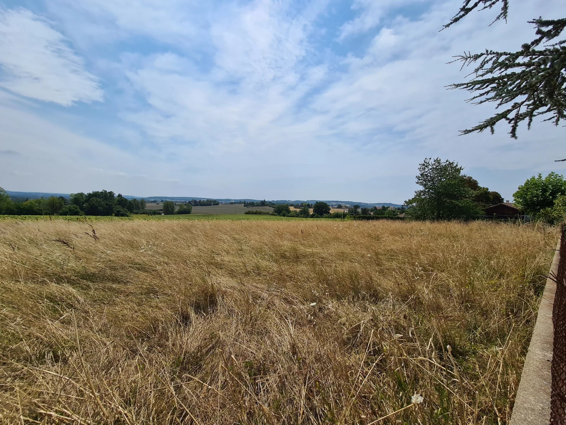 Plot of land on a quiet cul de sac, Aquitaine – France – BVI65666