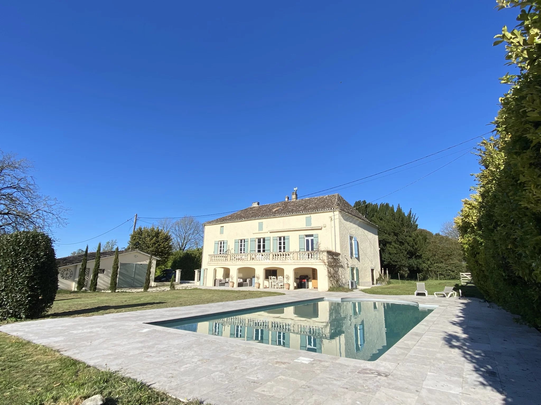 Elegant Manor House with Pool and Panoramic Views, Aquitaine – France – BVI79232