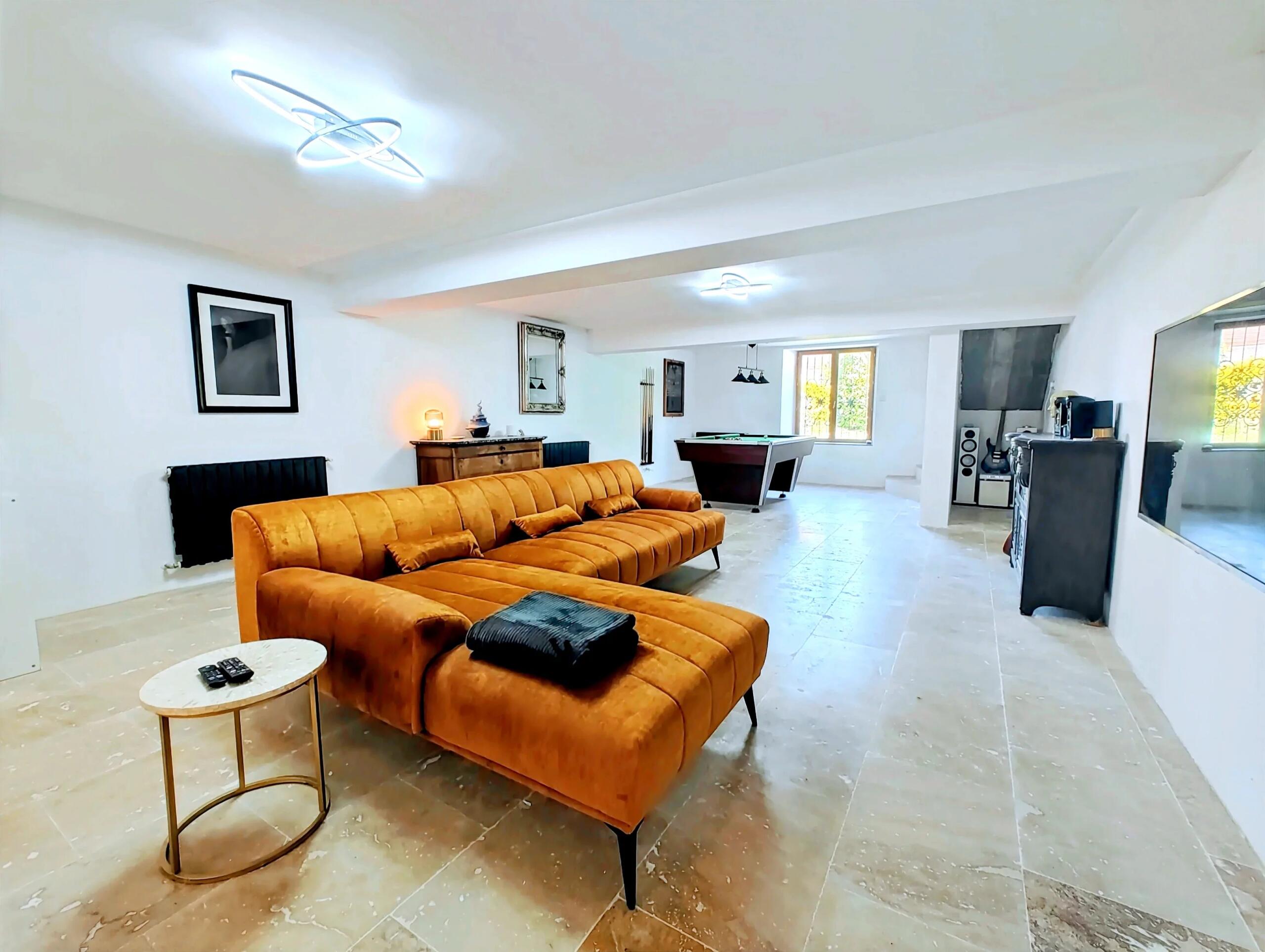 Elegant Manor House with Pool and Panoramic Views, Aquitaine – France – BVI79232