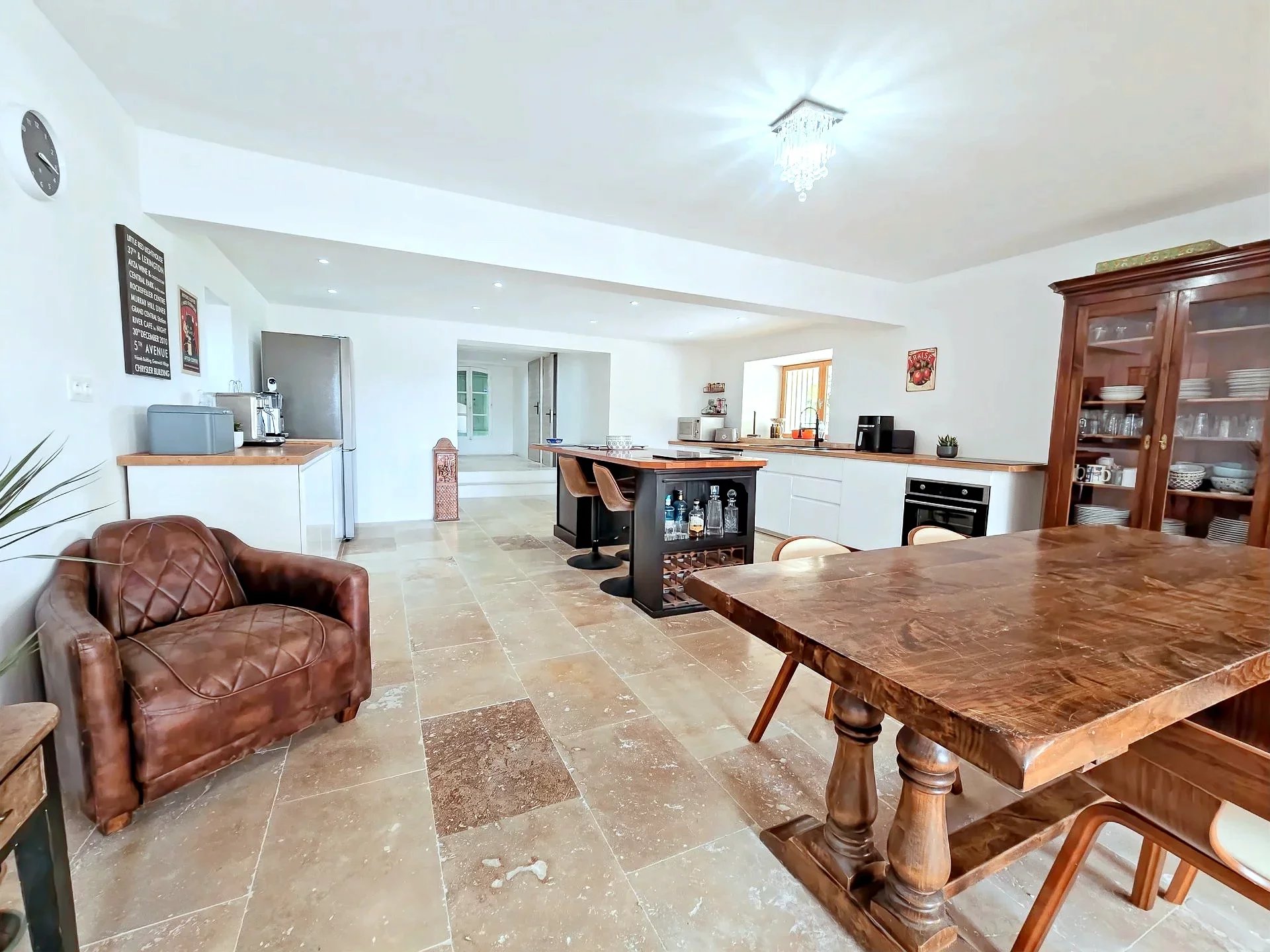 Elegant Manor House with Pool and Panoramic Views, Aquitaine – France – BVI79232