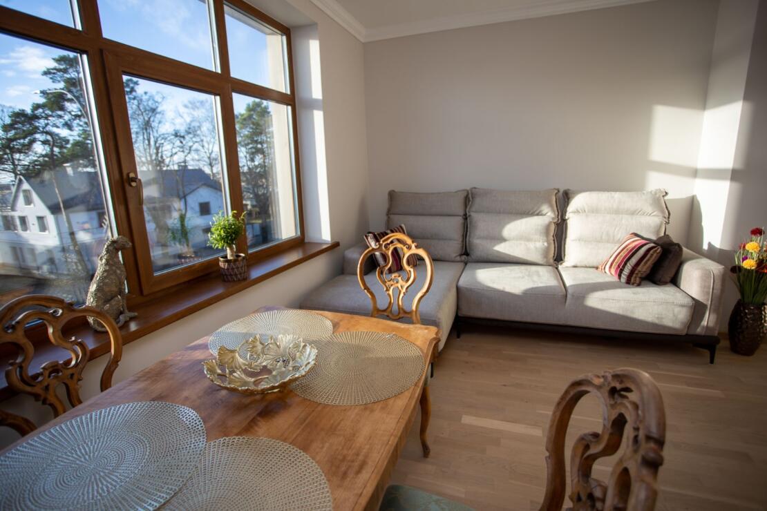 Spacious apartments in a luxurious building close to the beach
