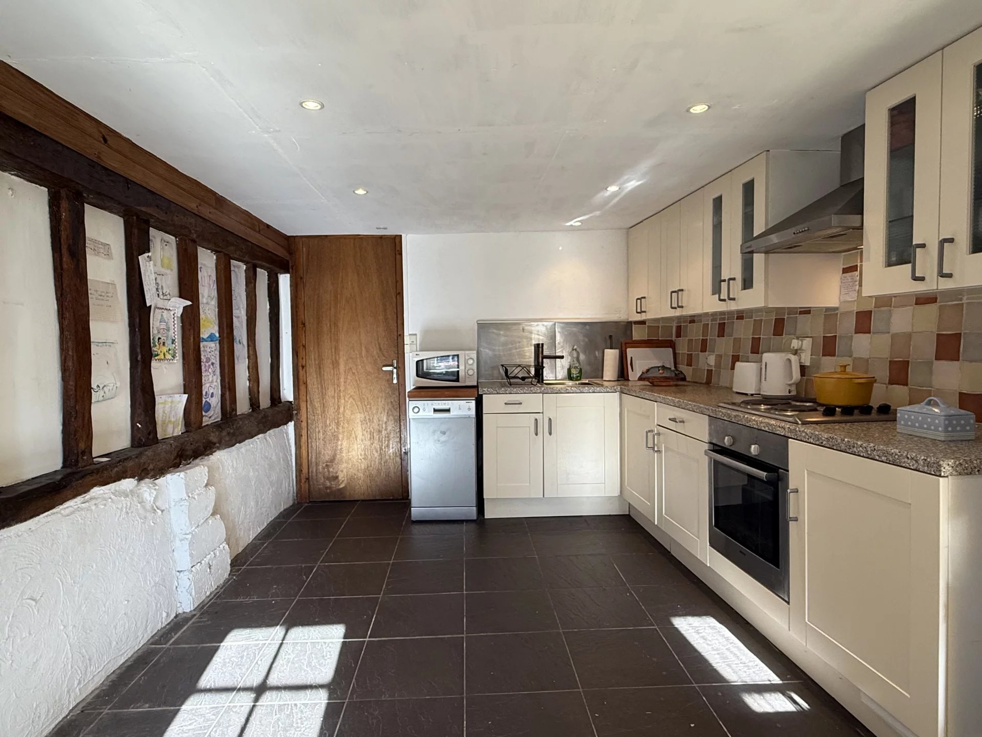 Stunning Countryside Views! Charming Stone House with Guest Cottage and Barn, Aquitaine – France – BVI80295