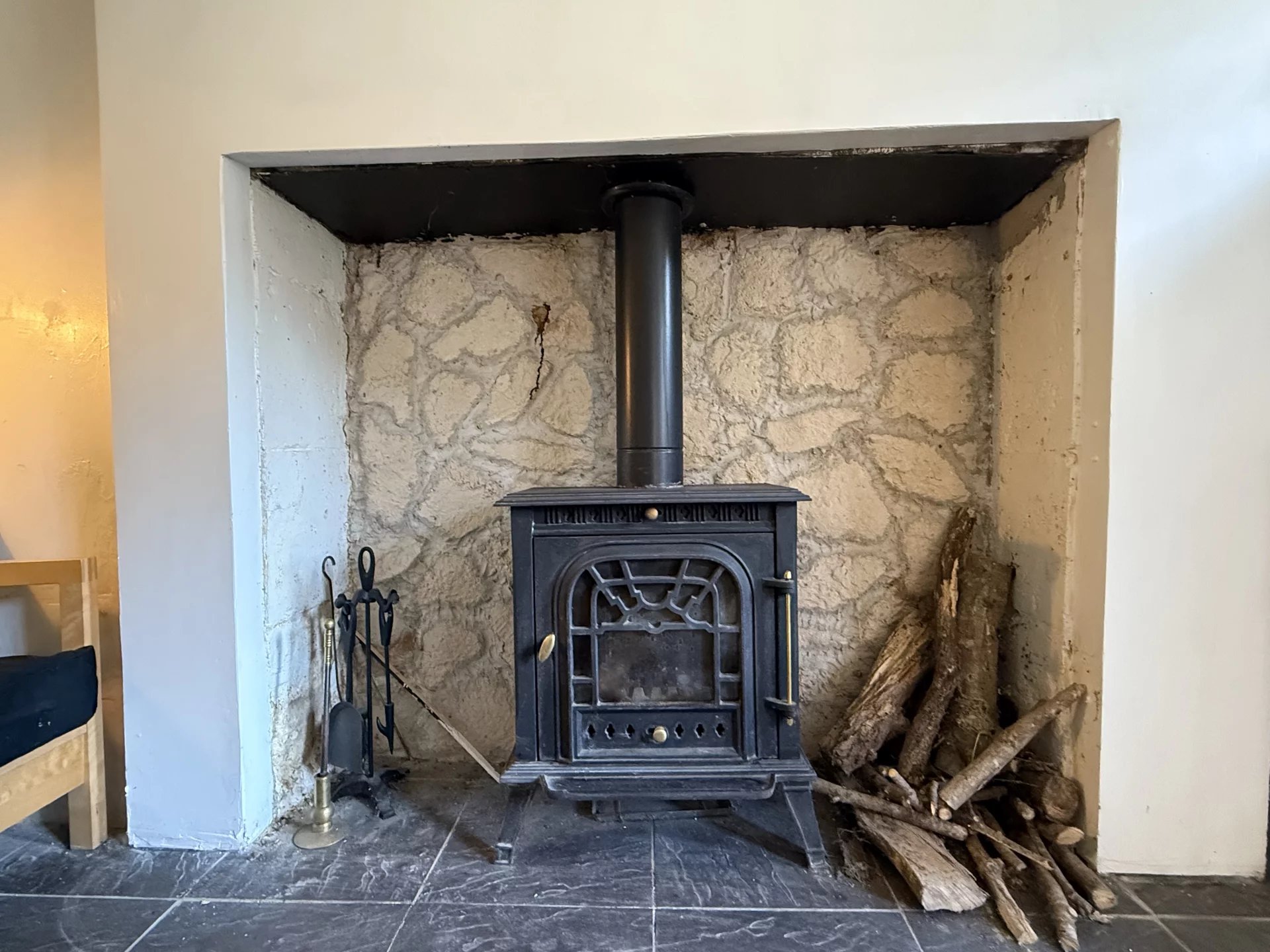 Stunning Countryside Views! Charming Stone House with Guest Cottage and Barn, Aquitaine – France – BVI80295