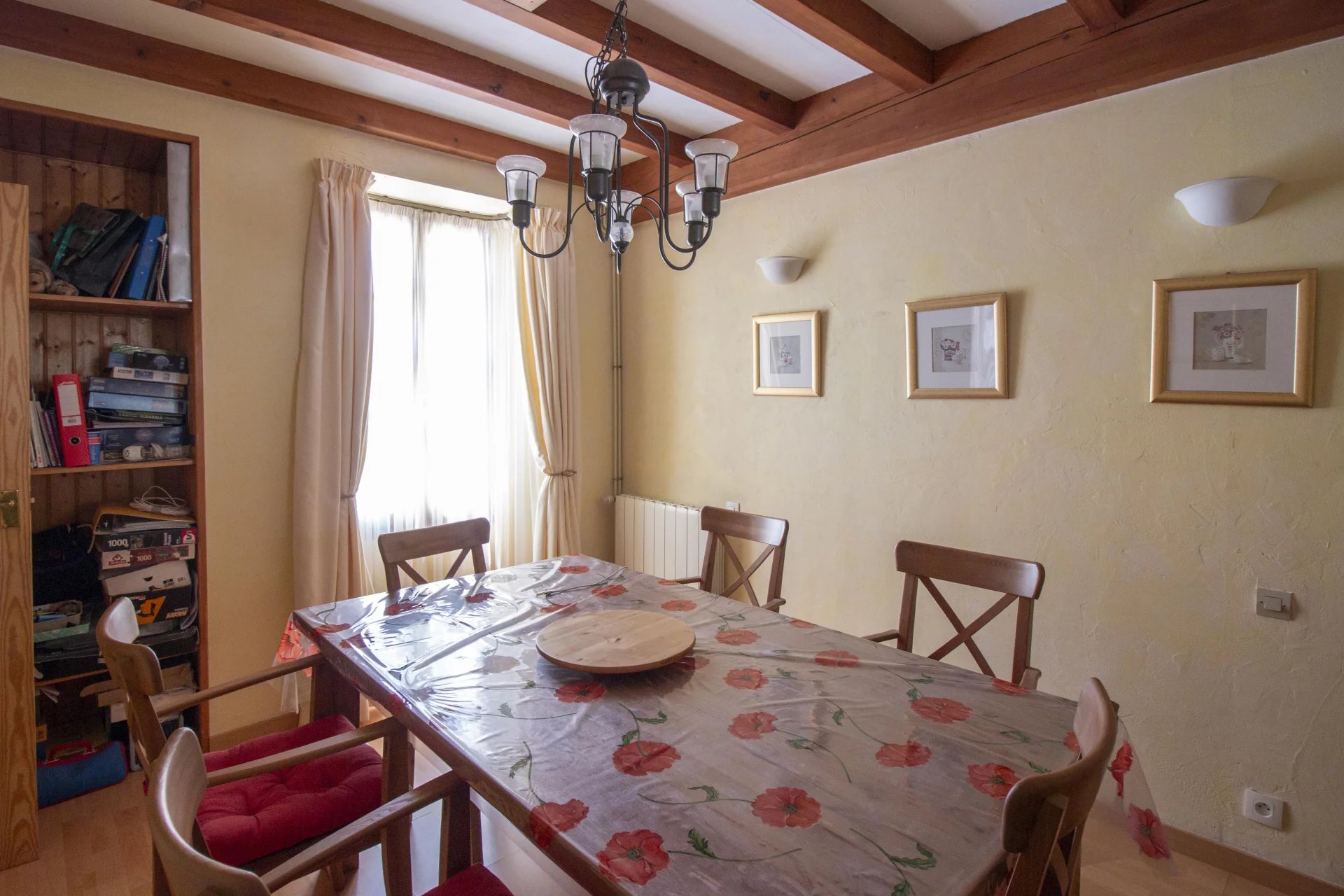 Charming 3-bedroom village house with pool near Jarnac, Poitou-Charentes – France – BVI81448