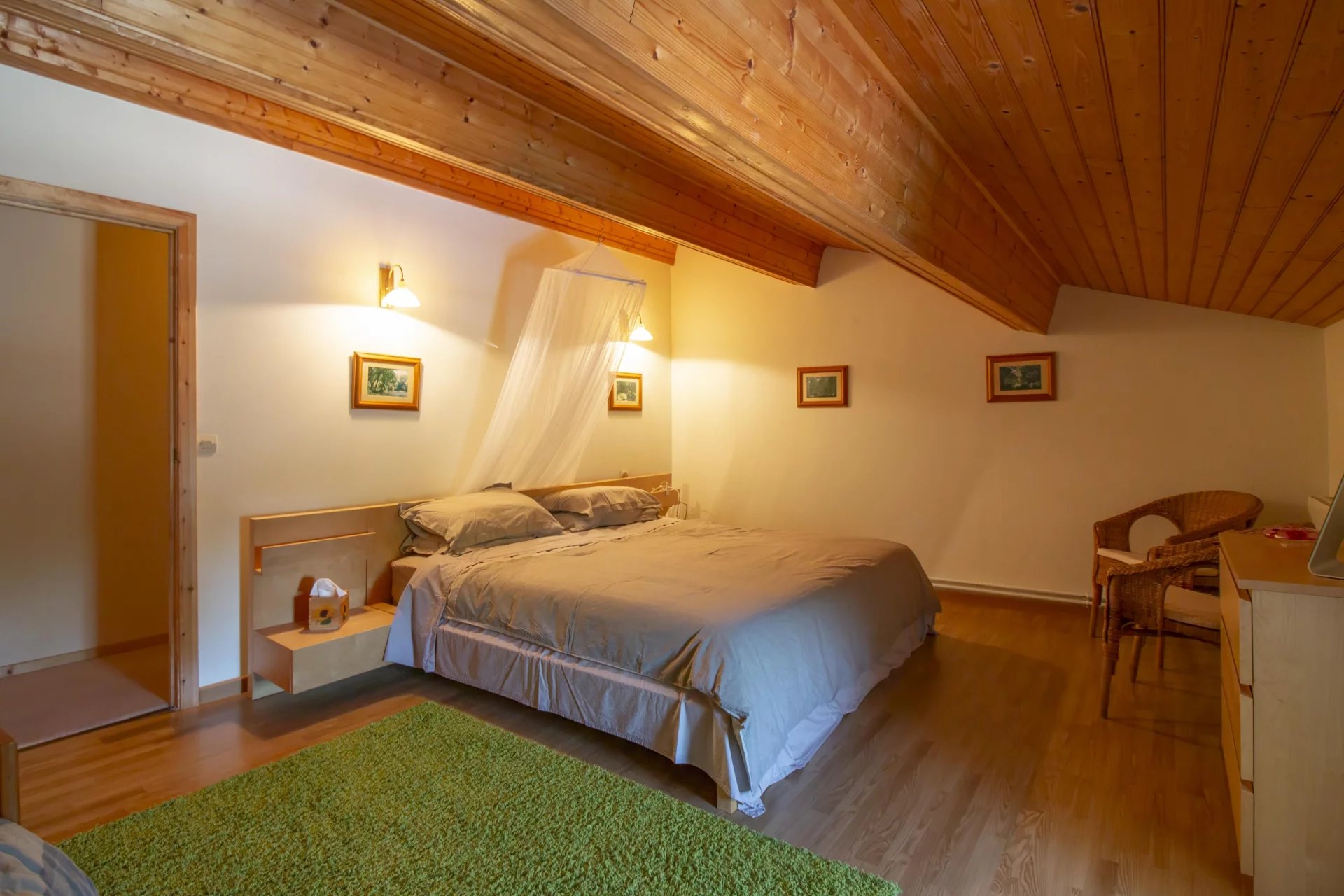 Charming 3-bedroom village house with pool near Jarnac, Poitou-Charentes – France – BVI81448