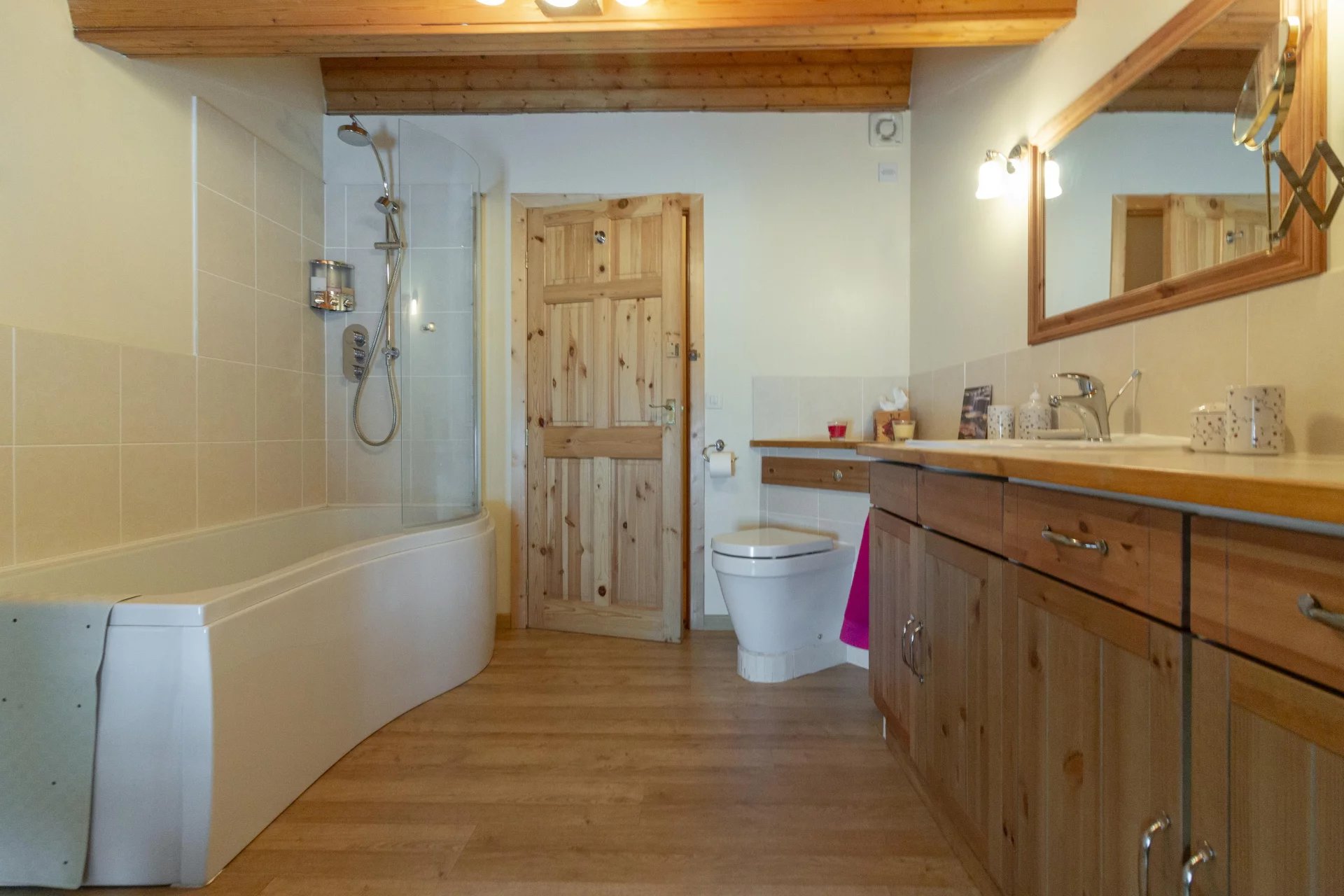 Charming 3-bedroom village house with pool near Jarnac, Poitou-Charentes – France – BVI81448