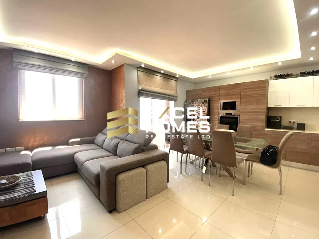 2 bedroom Penthouse in Santa Venera, Malta – 63360