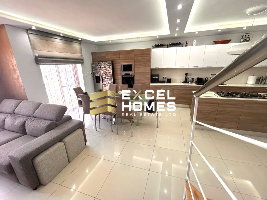 2 bedroom Penthouse in Santa Venera, Malta – 63360