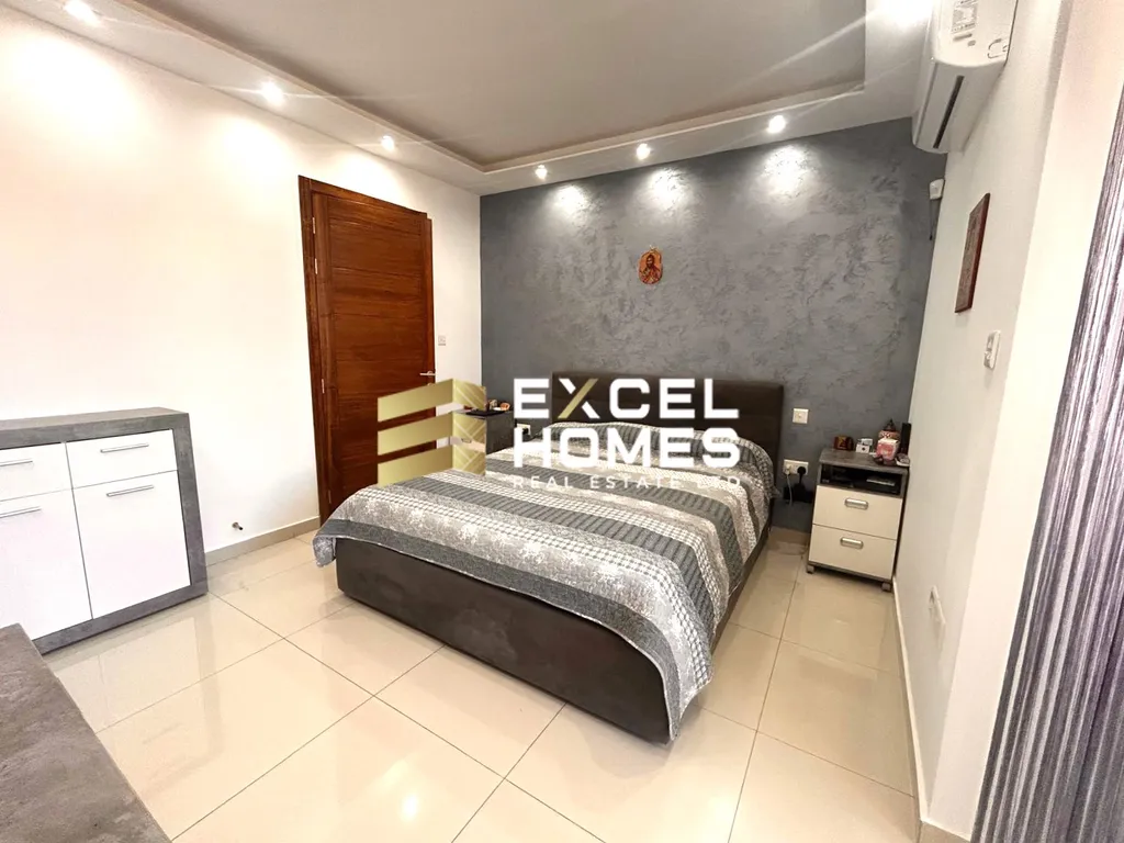 2 bedroom Penthouse in Santa Venera, Malta – 63360