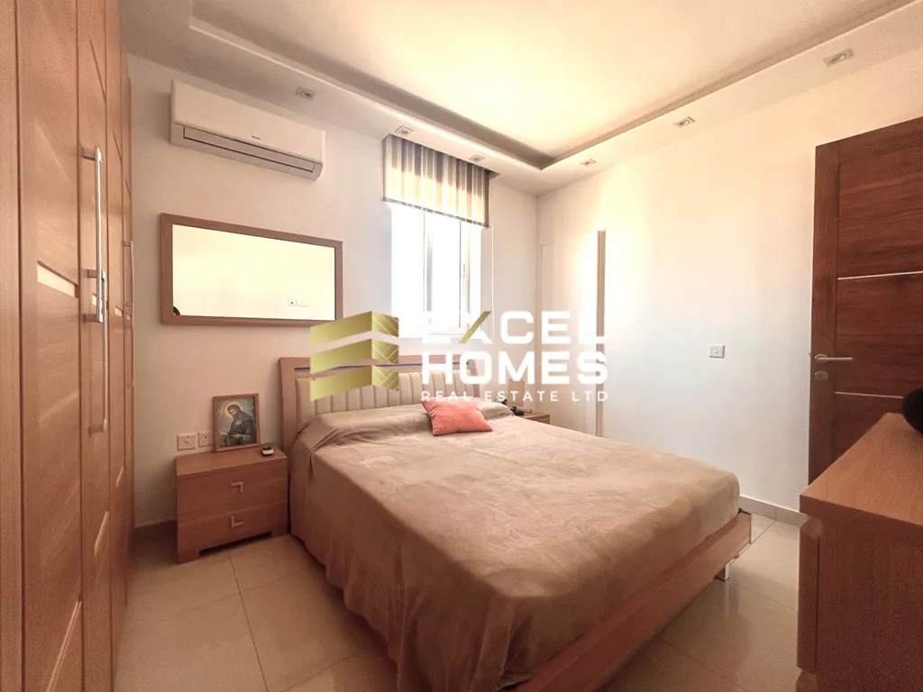 2 bedroom Penthouse in Santa Venera, Malta – 63360