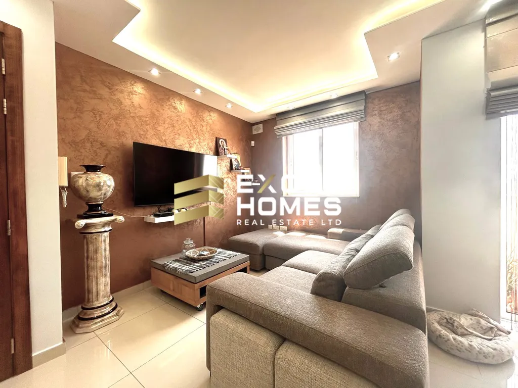 2 bedroom Penthouse in Santa Venera, Malta – 63360