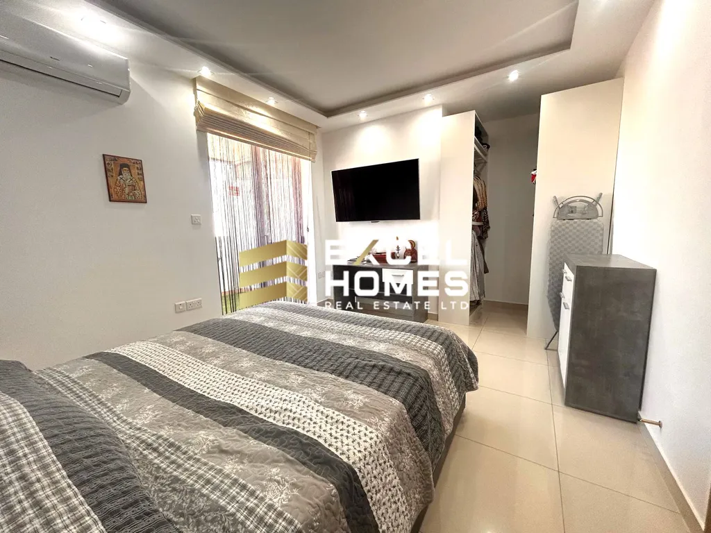 2 bedroom Penthouse in Santa Venera, Malta – 63360