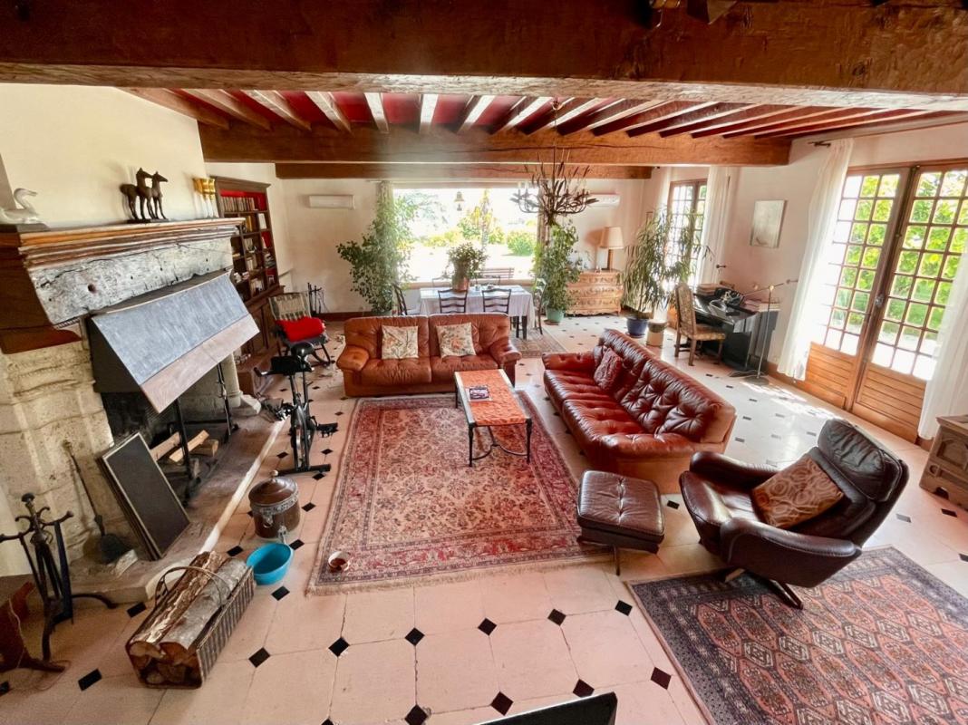 5 bedroom maison in Mielan, Gers, France