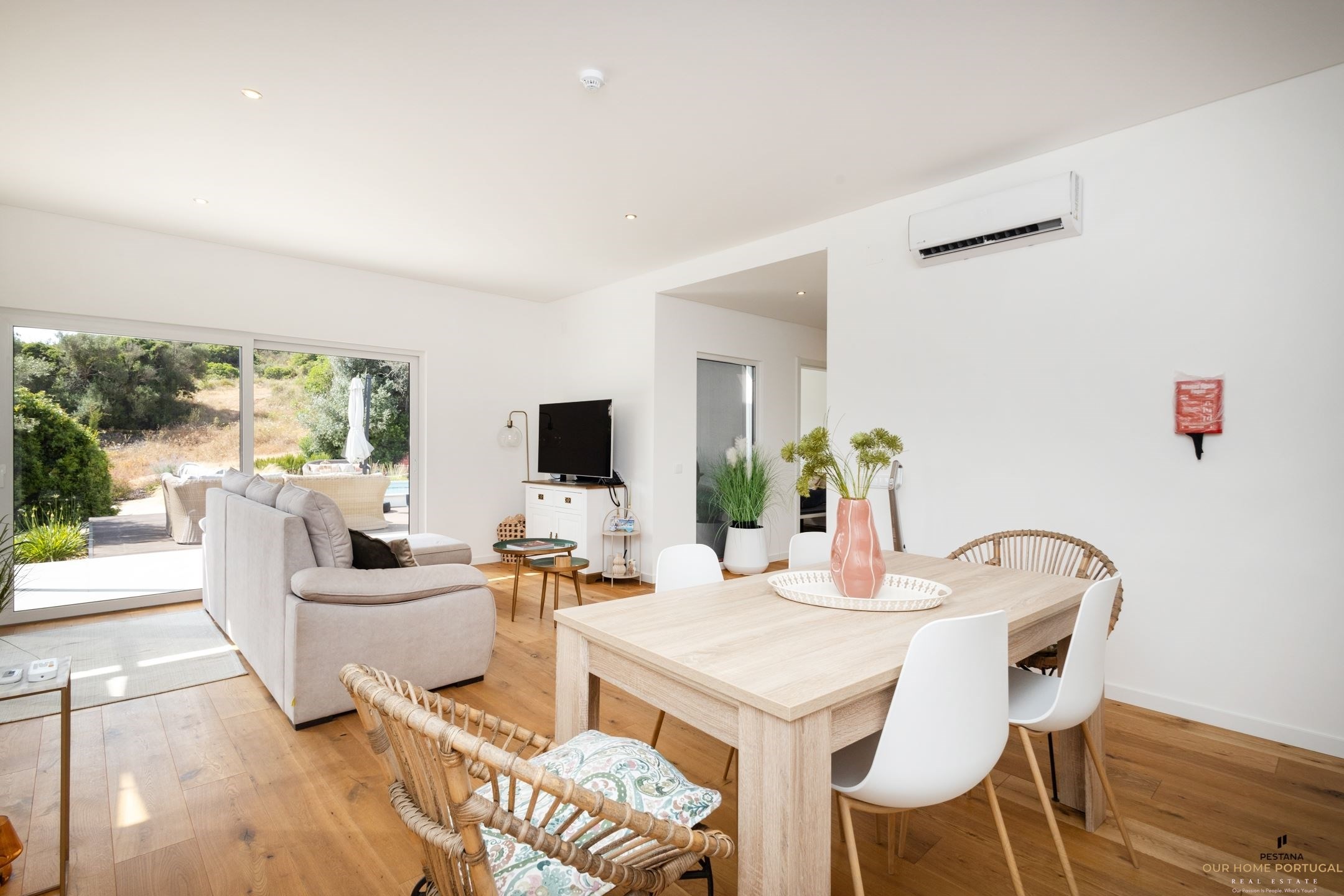 3 bedroom Villa in Estômbar E Parchal, Algarve, Portugal – OHP 001-508