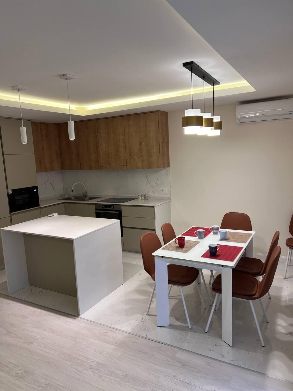 4 bedroom House in Lastva, Montenegro – CMM53003