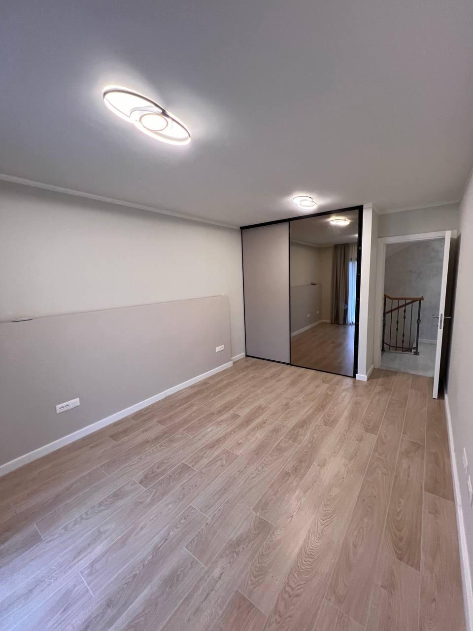 4 bedroom House in Lastva, Montenegro – CMM53003