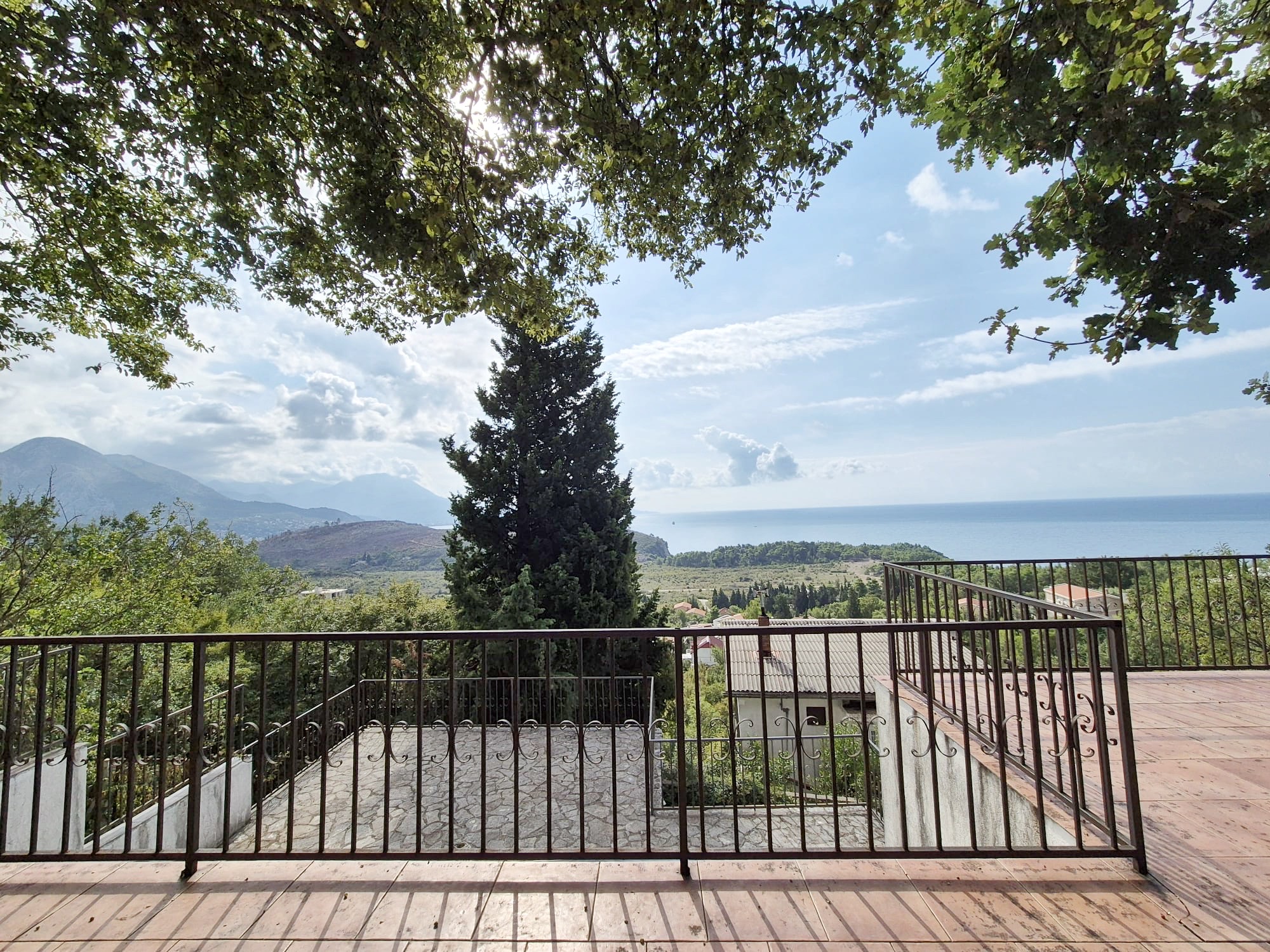 4 bedroom House in Zagradje, Montenegro – CMM52981