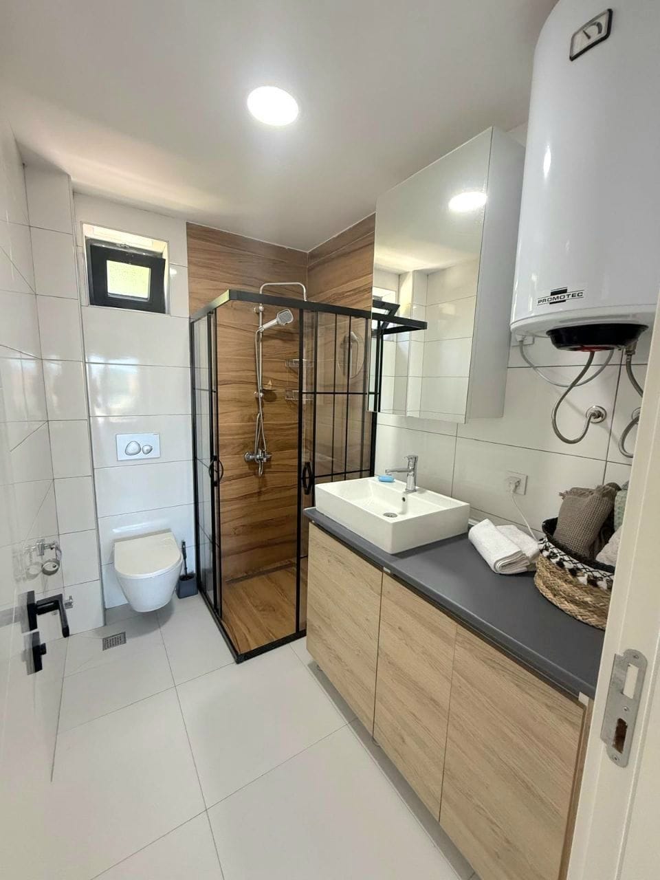 3 bedroom Apartment in Tivat, Montenegro – CMM52966