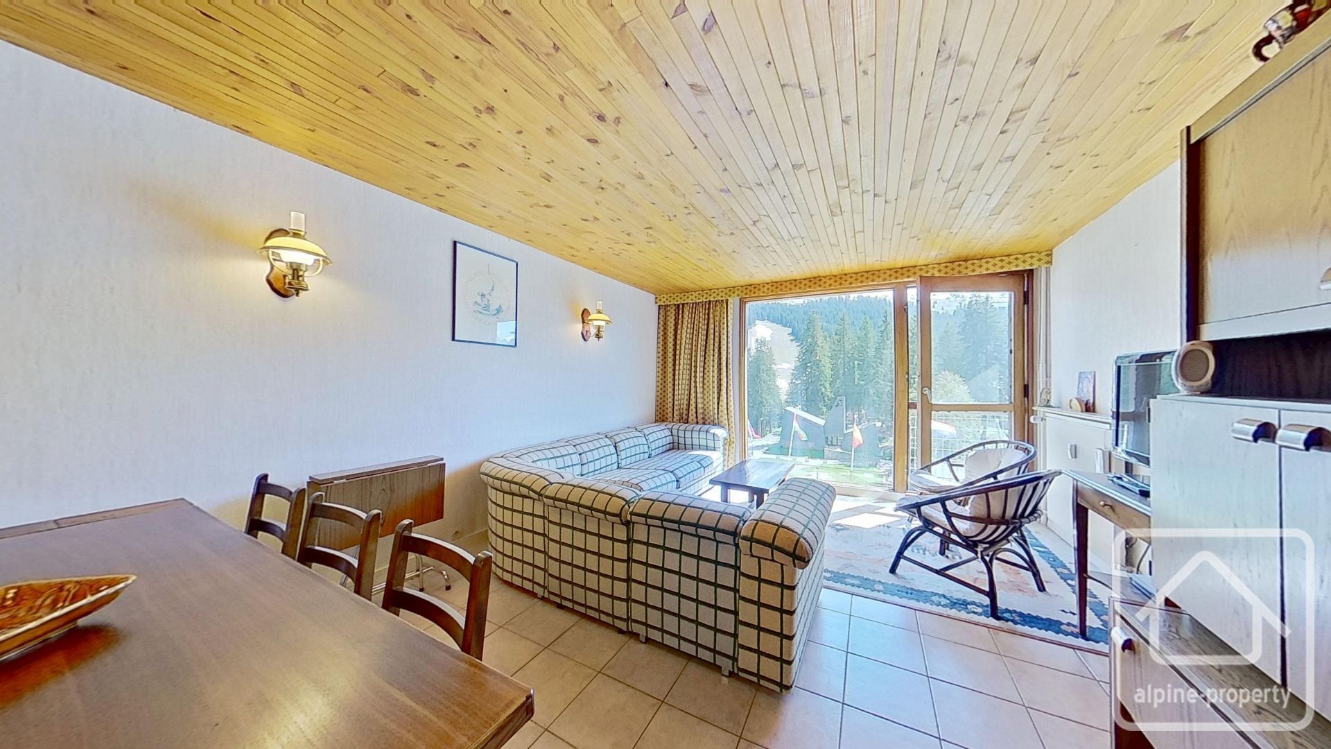 1 Bedroom, 1 Bathroom Apartment – Right In The Centre Of Flaine, Views Of The Piste, Cellar, Ski Locker. – CASSIOPEED2