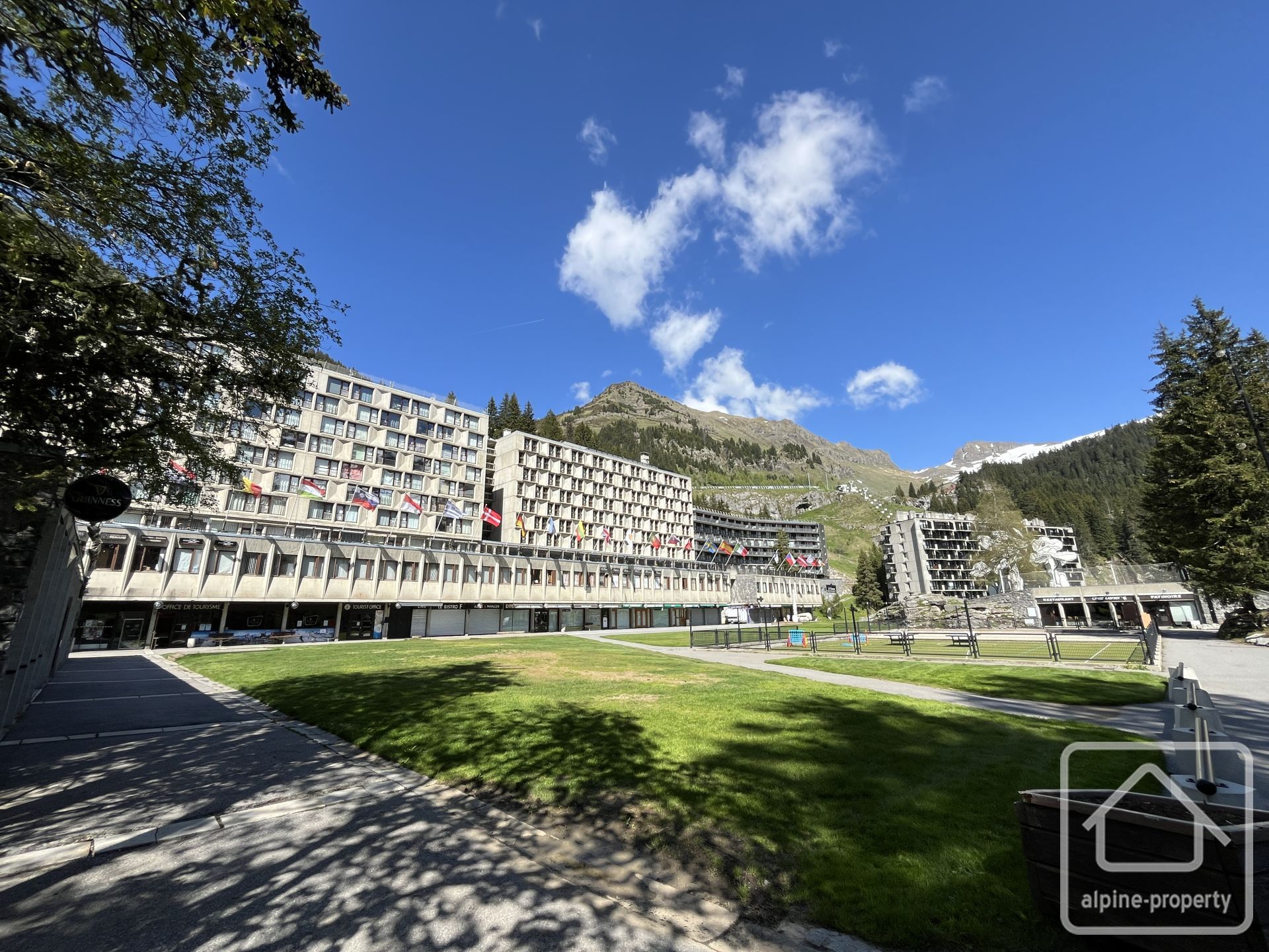2 Bedroom Apartment In The Centre Of Flaine, Facing The Pistes, 2 Cellars, 2 Ski Lockers And The Option For A Garage. – APPTFORUM