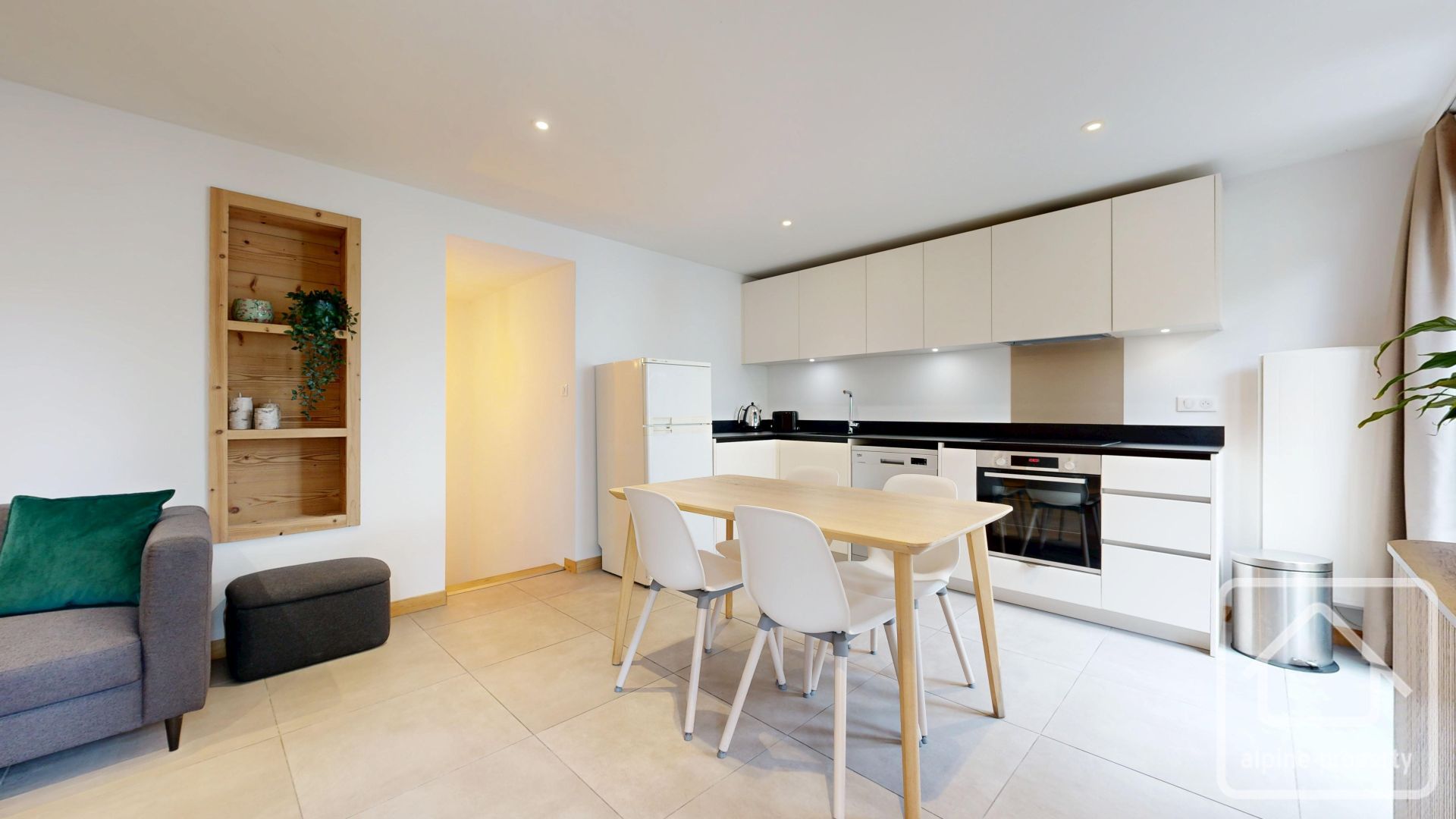 Superb 2-bedroom Apartment In Montriond, Totally Renovated With A Balcony, Communal Garden, And Garage. – PIVOTTES