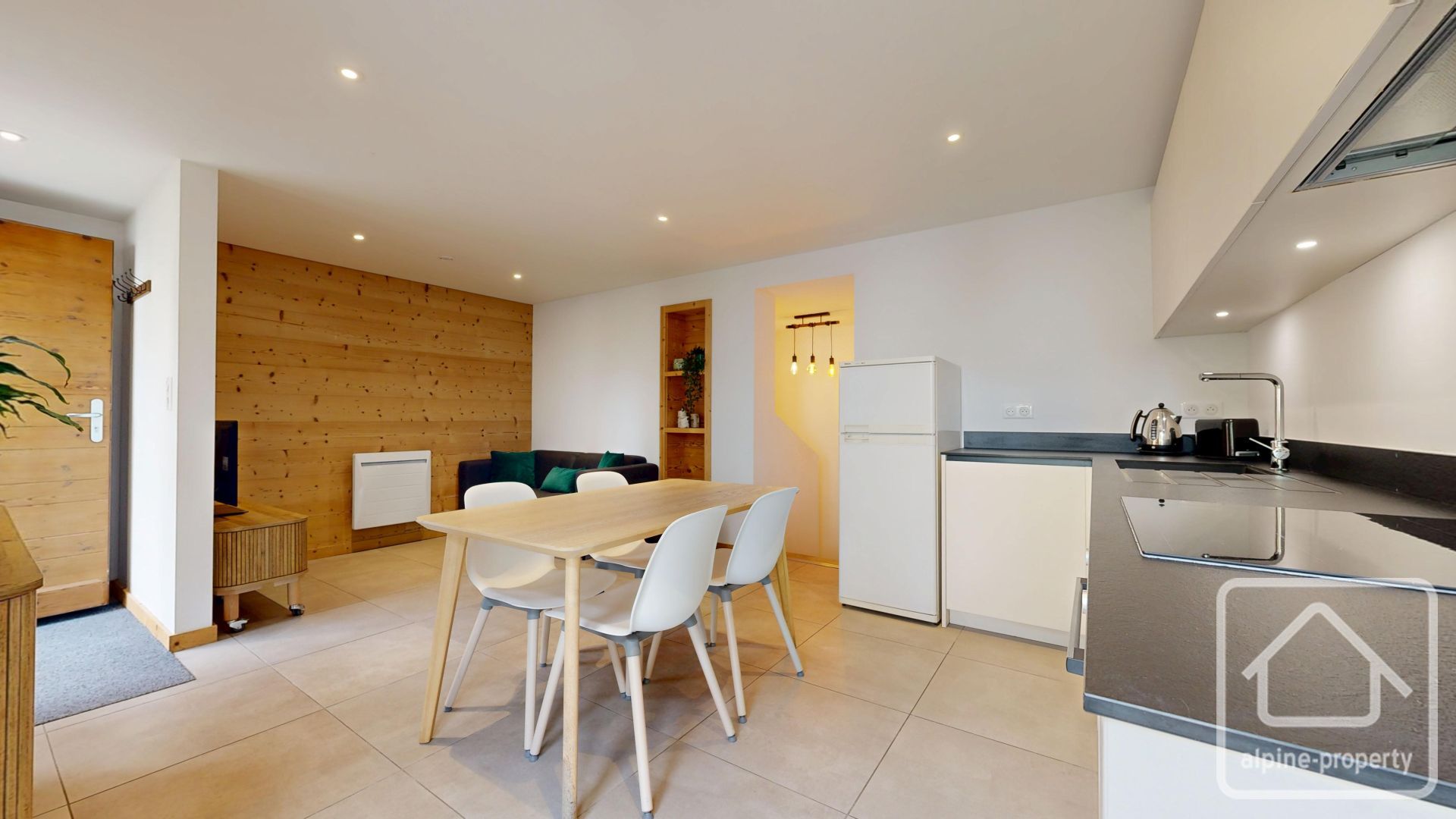 Superb 2-bedroom Apartment In Montriond, Totally Renovated With A Balcony, Communal Garden, And Garage. – PIVOTTES