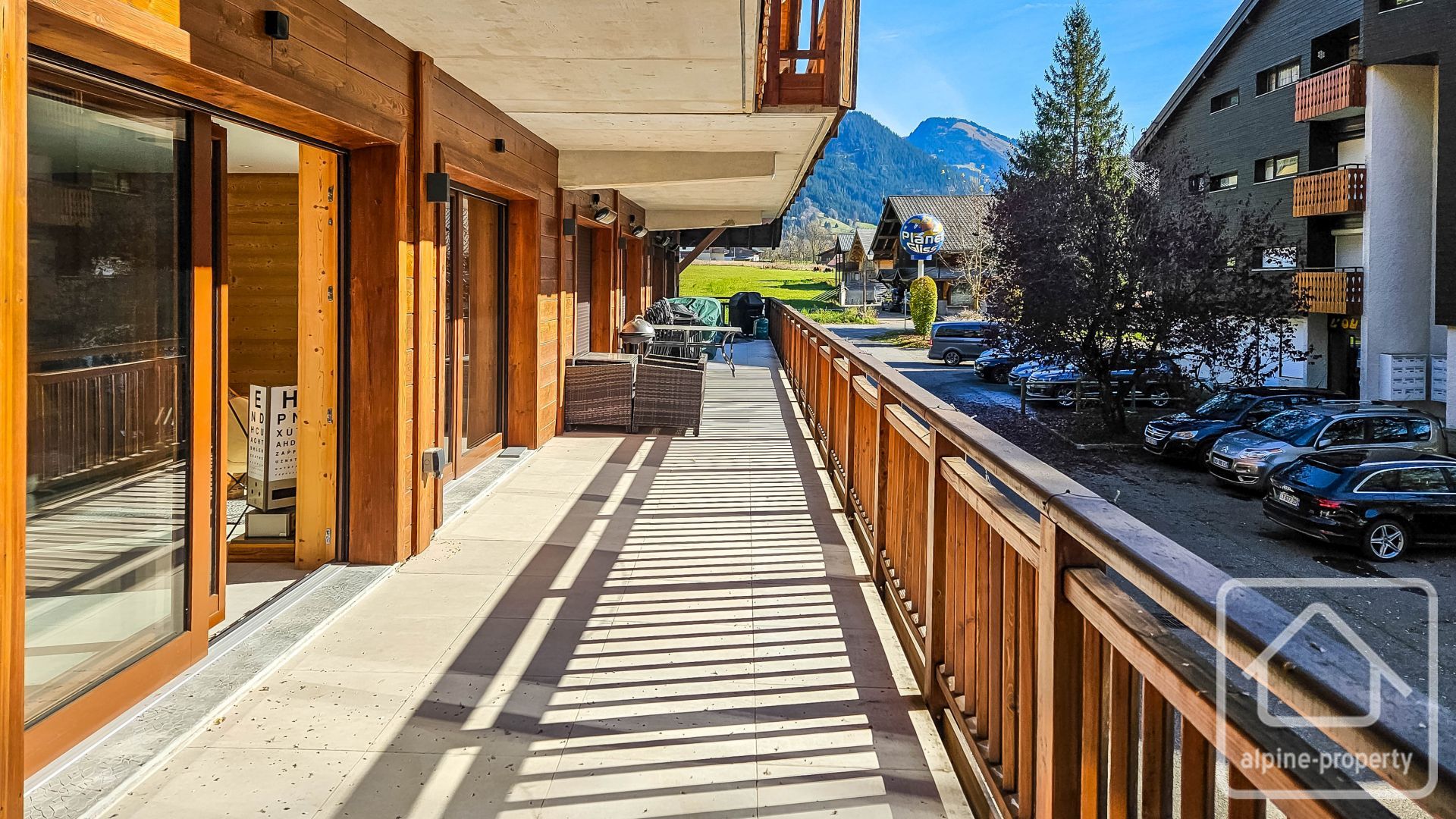 A Stunning Duplex 4 Bedroom Apartment Located Close To The Pistes And The Centre Of La Chapelle D’Abondance. – APPTDESETOILES