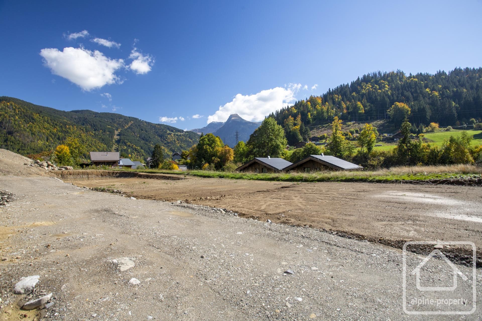 A Super, Mixed Programme Of New-build Apartments And Chalets, In A Sunny Setting With The Ski Bus Stop Nearby. – DOMAINEARDOISE1201