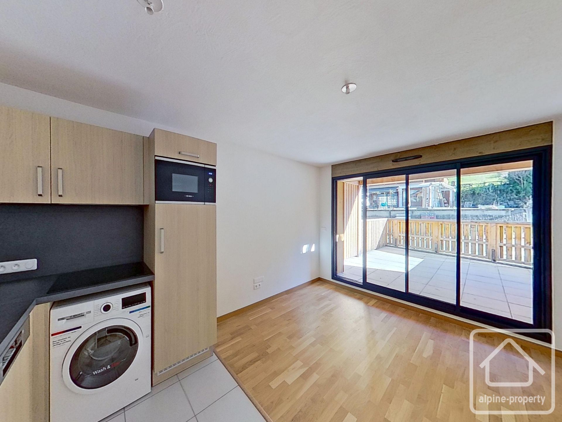 A Rare Opportunity To Acquire A Brand New Studio Apartment Right In The Centre Of Chatel. – APPTSOLDANELLES2A7