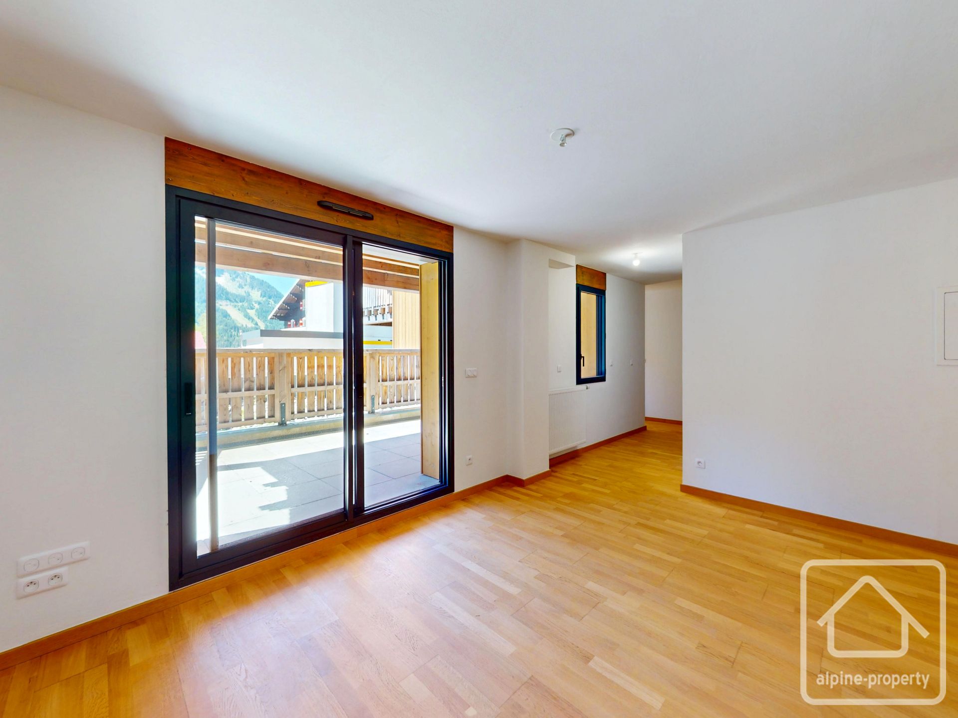 A Rare Opportunity To Acquire A Brand New Apartment Right In The Centre Of Chatel. – APPTSOLDANELLESB5