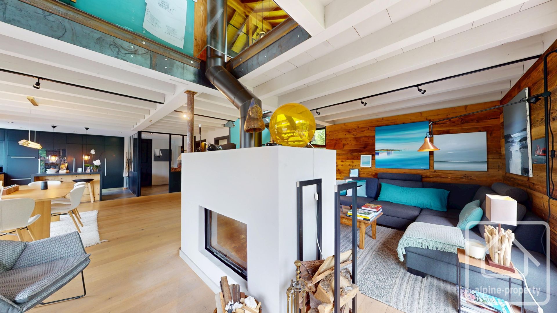 Detached Chalet With Two Separate Living Units – A Stunning Renovation Offering Exceptional Views In A Prime South-facing Location – CHALETCALLUNE