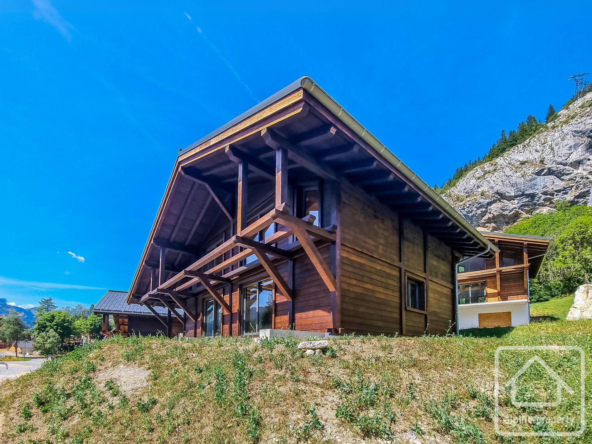 A Spacious And Brand New Chalet, Built To The Highest Of Standards And With An Exceptional Energy Efficiency Rating. – CHALETCHAMPCROCUSB