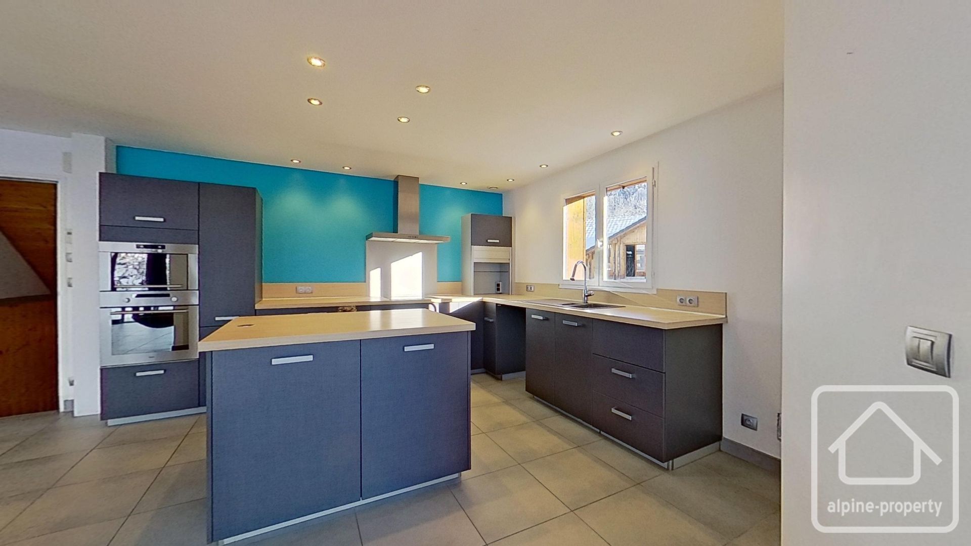 Modern Chalet With 3 Bedrooms, A Games Room, 2 Shower Rooms, A Double Carport, Jacuzzi, And Garden. – CHALETDESTORCHETS