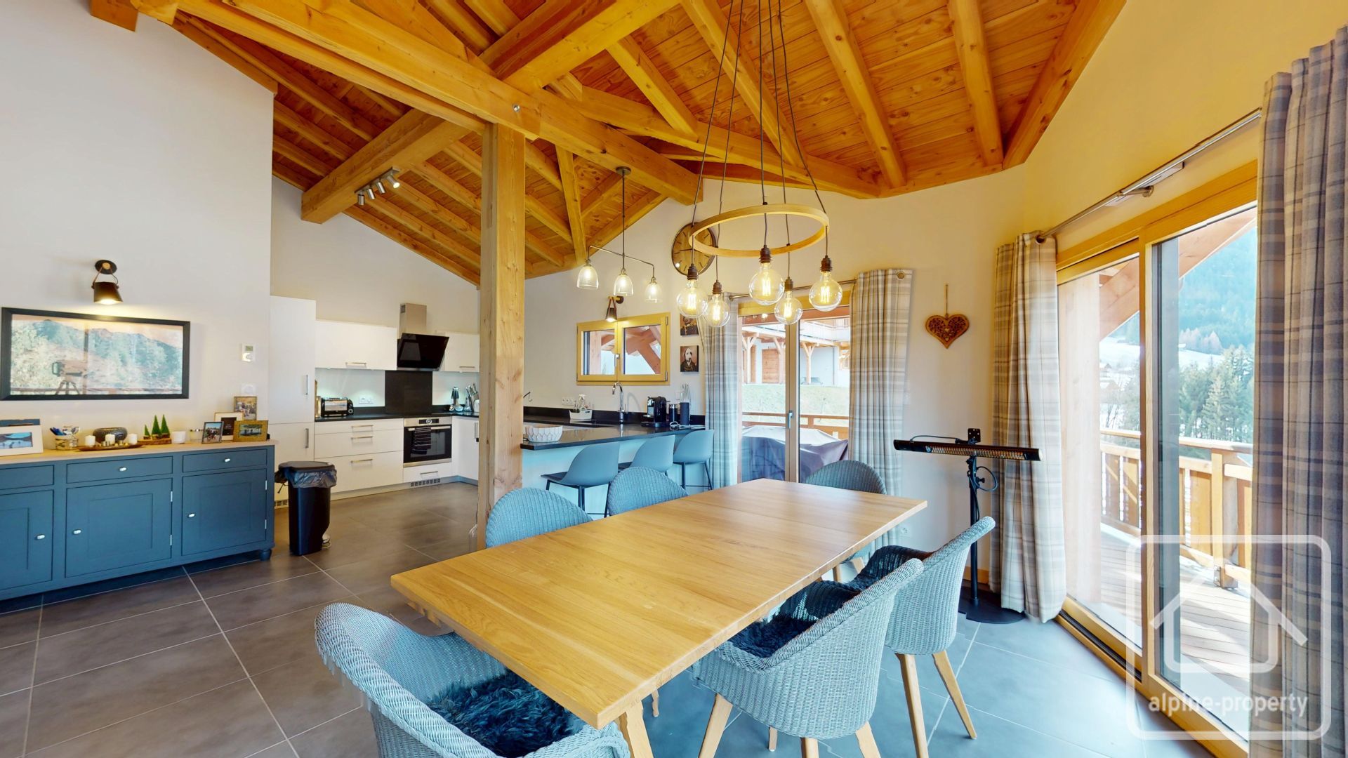 A Modern Semi Detached Chalet In An Excellent Location Not Far From The Centre Of Chatel. – CHALETETRINGA