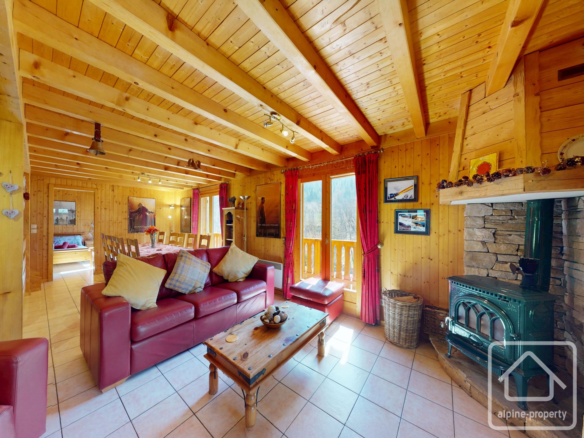 A Modern And Spacious Six Bedroom Chalet In A Sunny Location Just Outside Of Abondance. – CHALETPELERIN