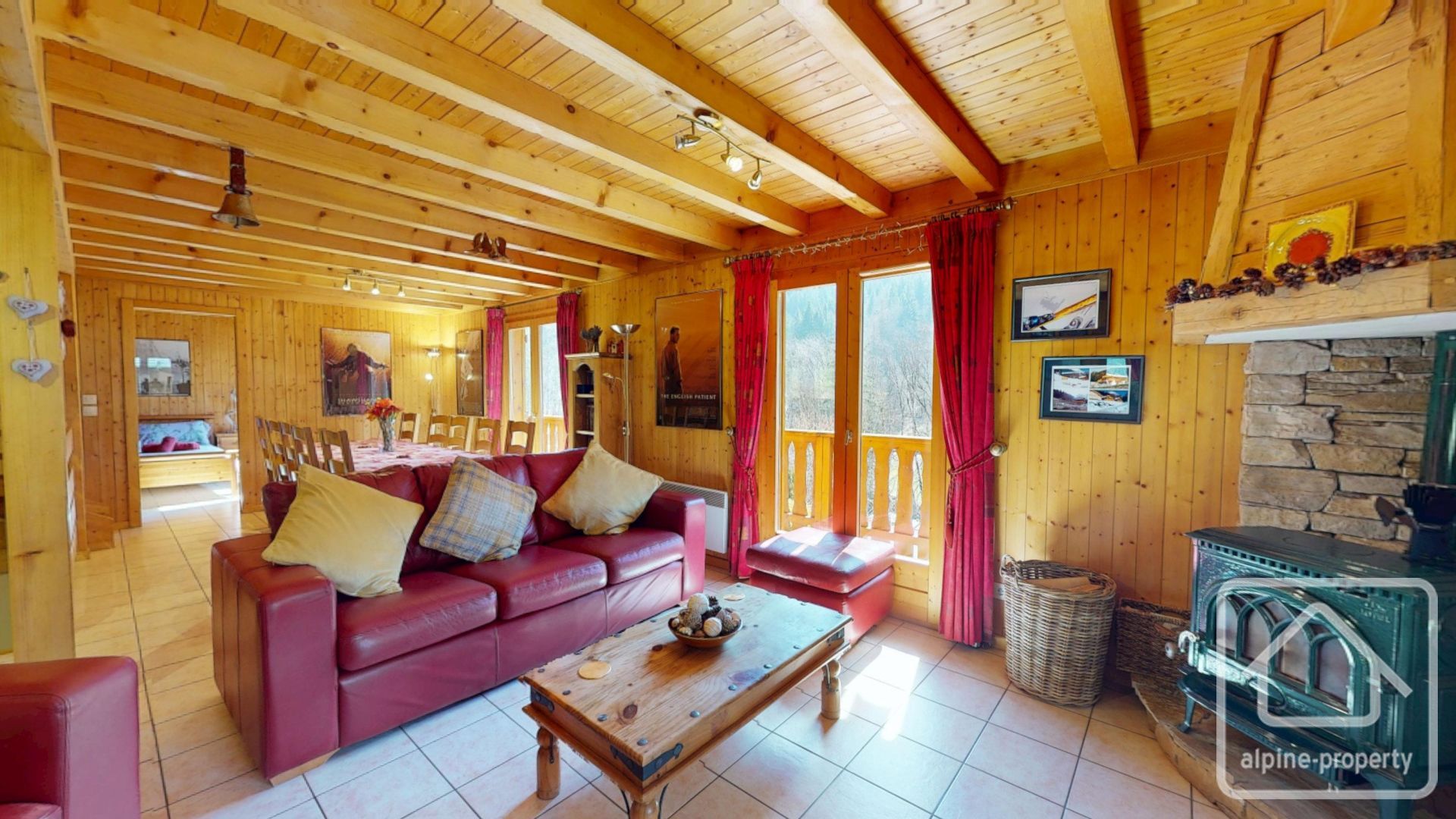 A Modern And Spacious Six Bedroom Chalet In A Sunny Location Just Outside Of Abondance. – CHALETPELERIN