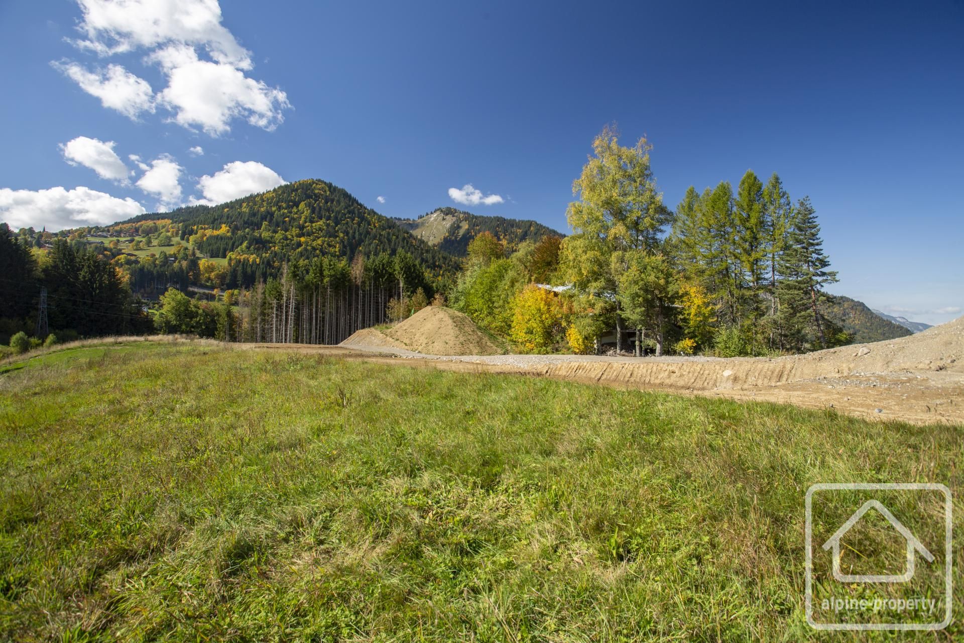 A Super, Mixed Programme Of New-build Apartments And Chalets, In A Sunny Setting With The Ski Bus Stop Nearby. – DOMAINEARDOISECHLTH2