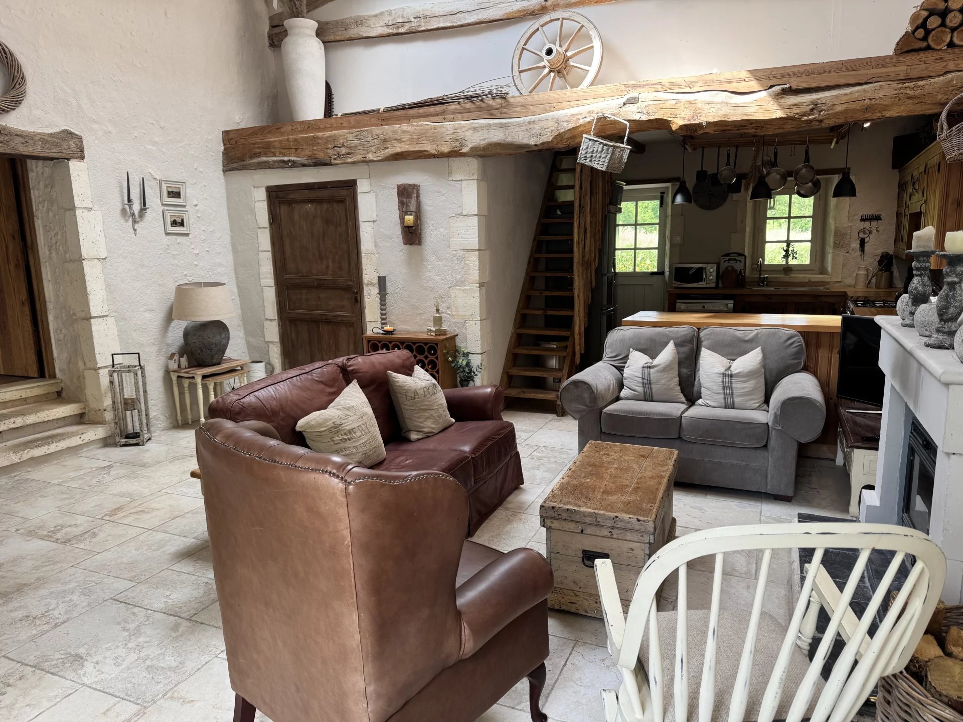 Charming converted barn with a pool and views!, Poitou-Charentes – France – BVI80750