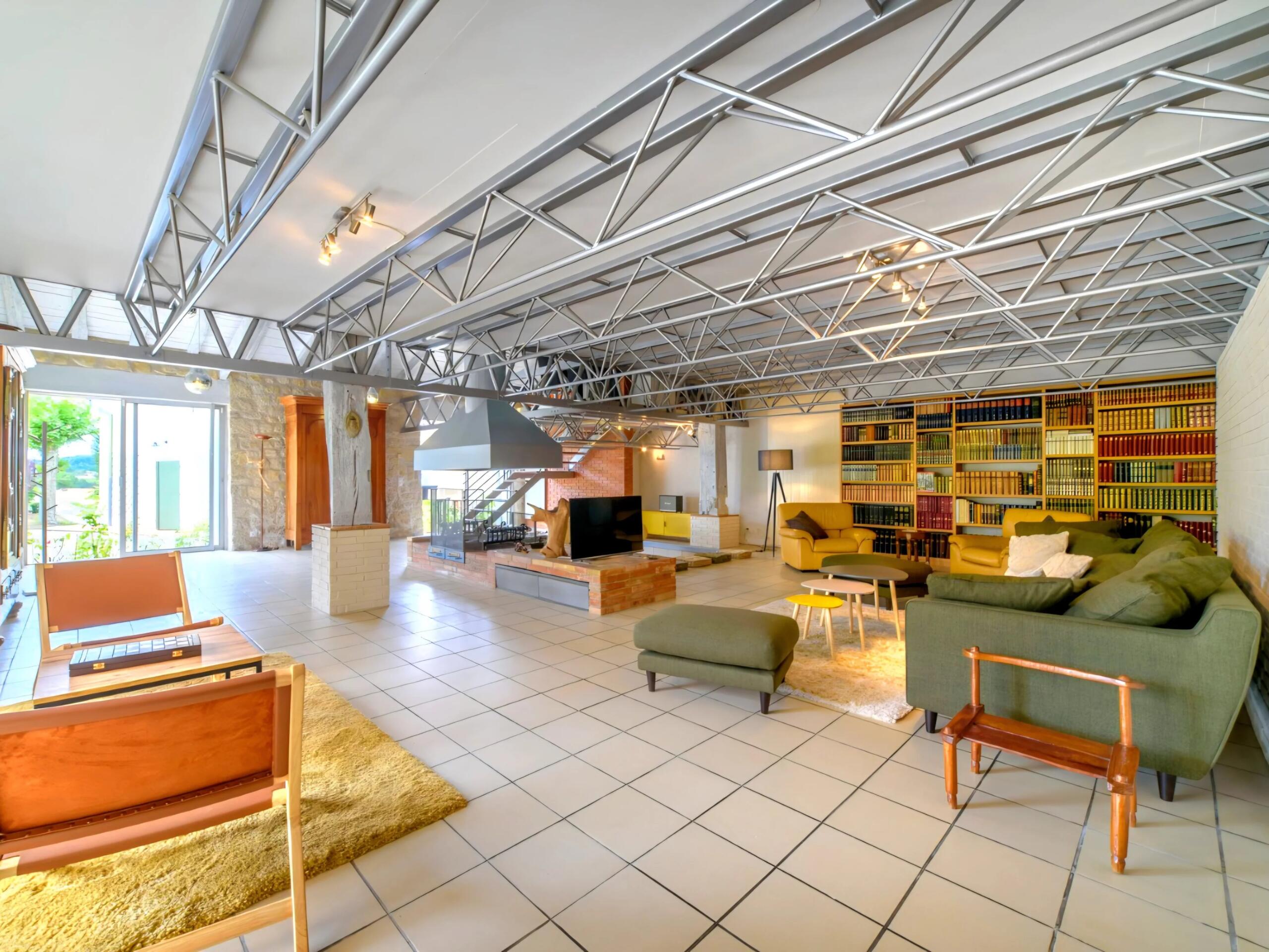 Modern barn conversion and traditional family farmhouse, Aquitaine – France – BVI75799