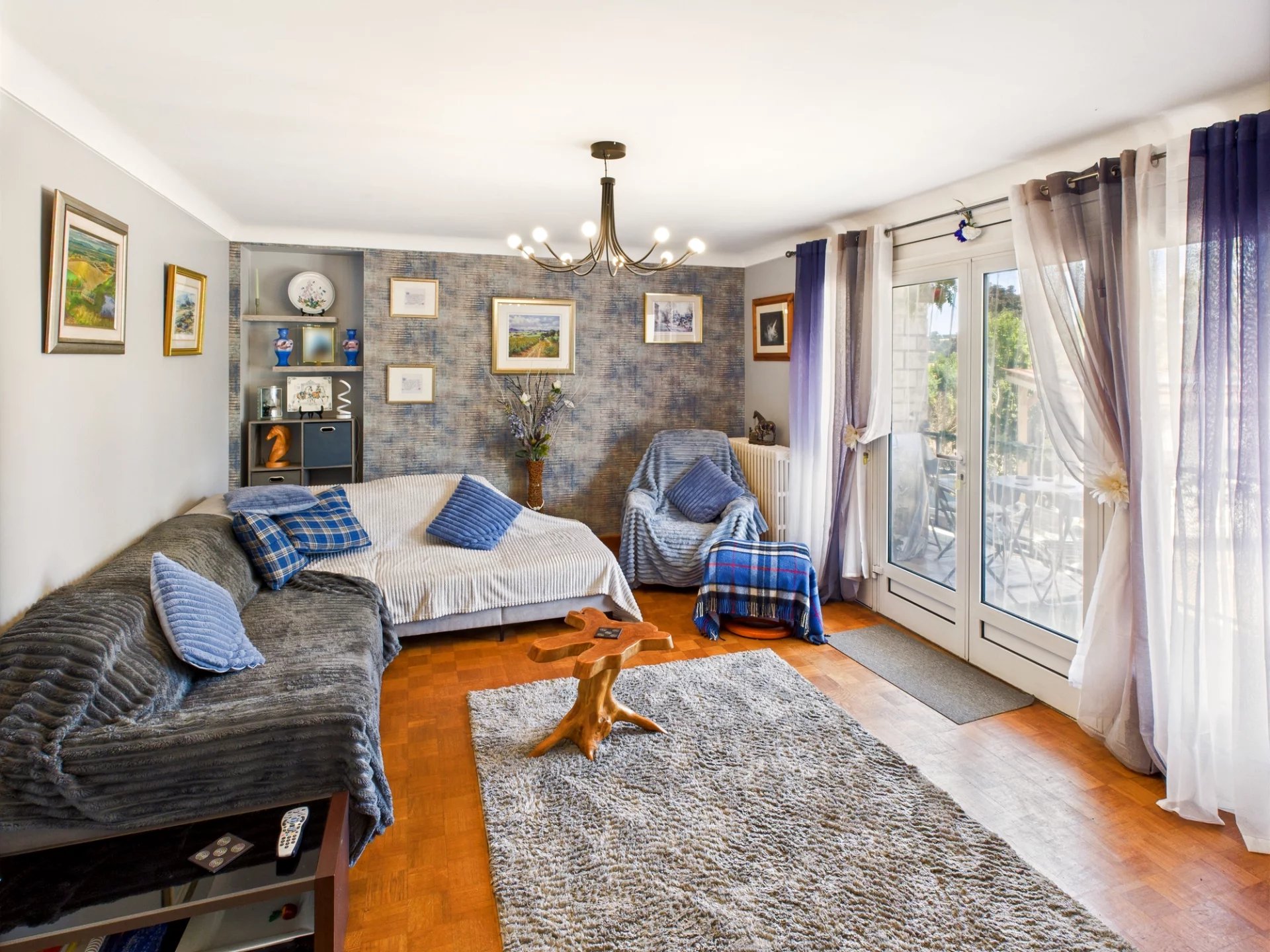 Superb 5-bed Village Property Close to All Amenities, Poitou-Charentes – France – BVI81410