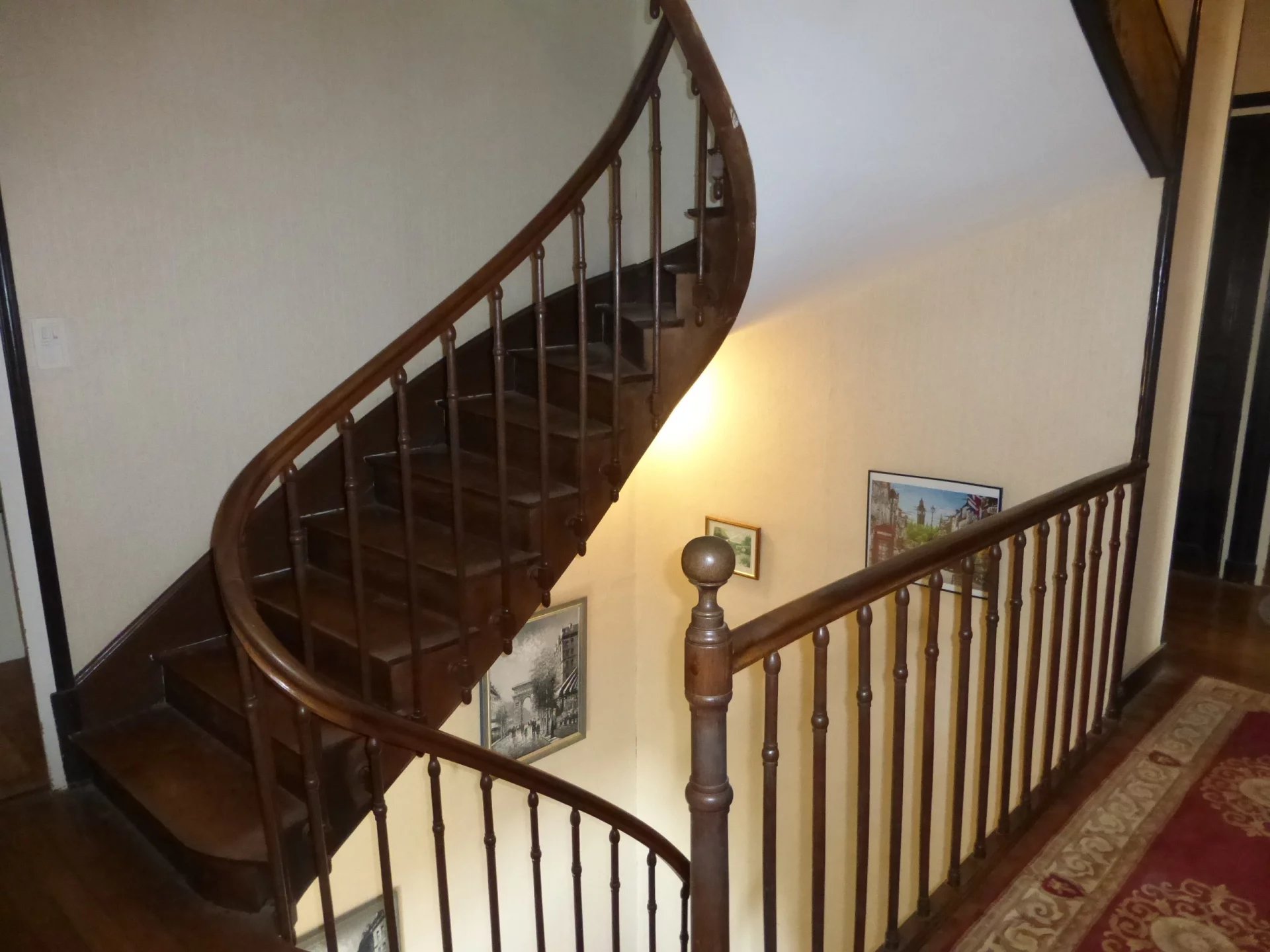 Stylish detached house to refresh, Poitou-Charentes – France – BVI81526