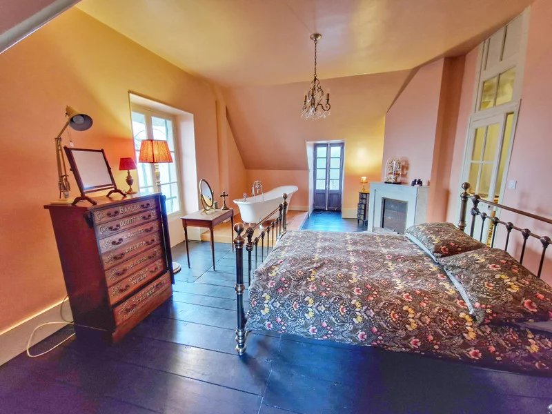 Beautiful renovated country manor house with second house and 4 hectares of woodland, Limousin – France – BVI81588