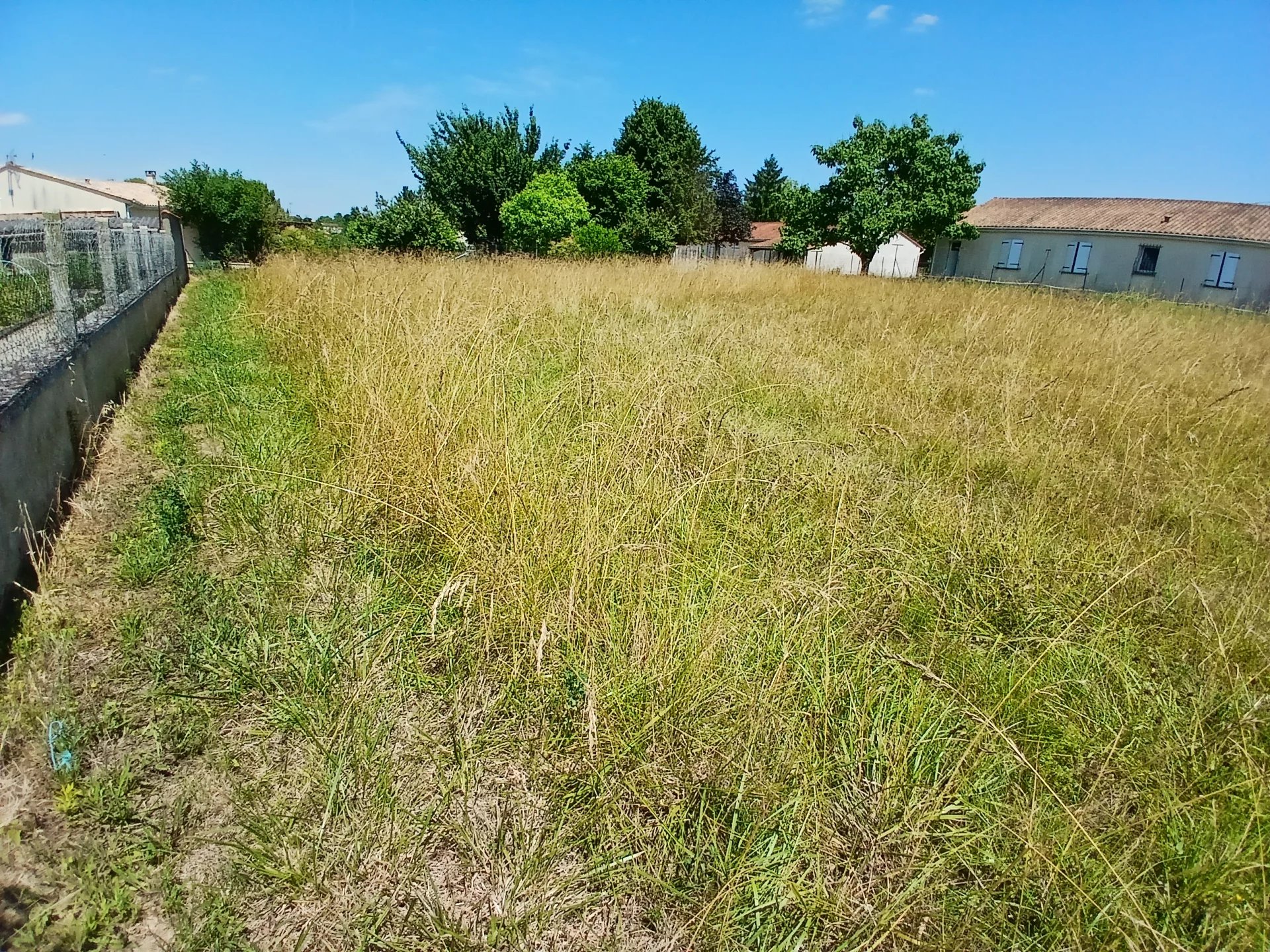 Building land, Poitou-Charentes – France – BVI81479
