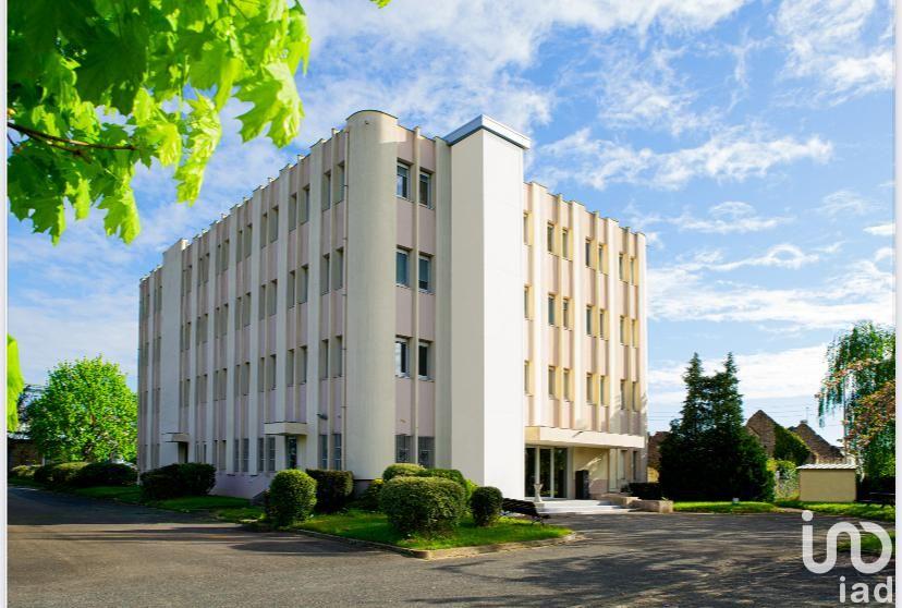 Bureau in La Ville-Aux-Dames, FR – 1800160