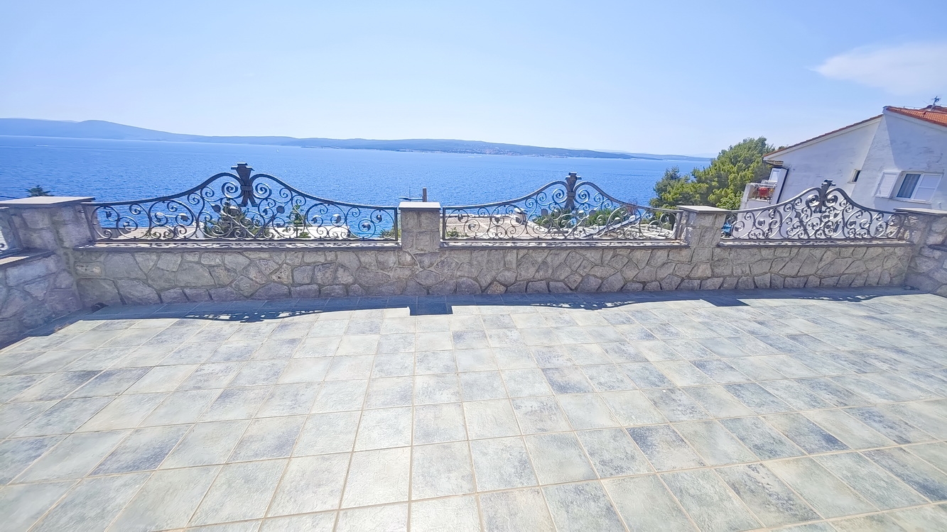 6 bedroom villa in Crikvenica, Croatia – 103441