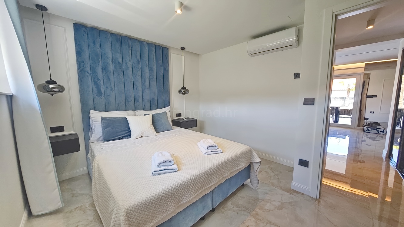 2 bedroom apartment in Malinska-Dubašnica, Croatia – 103436