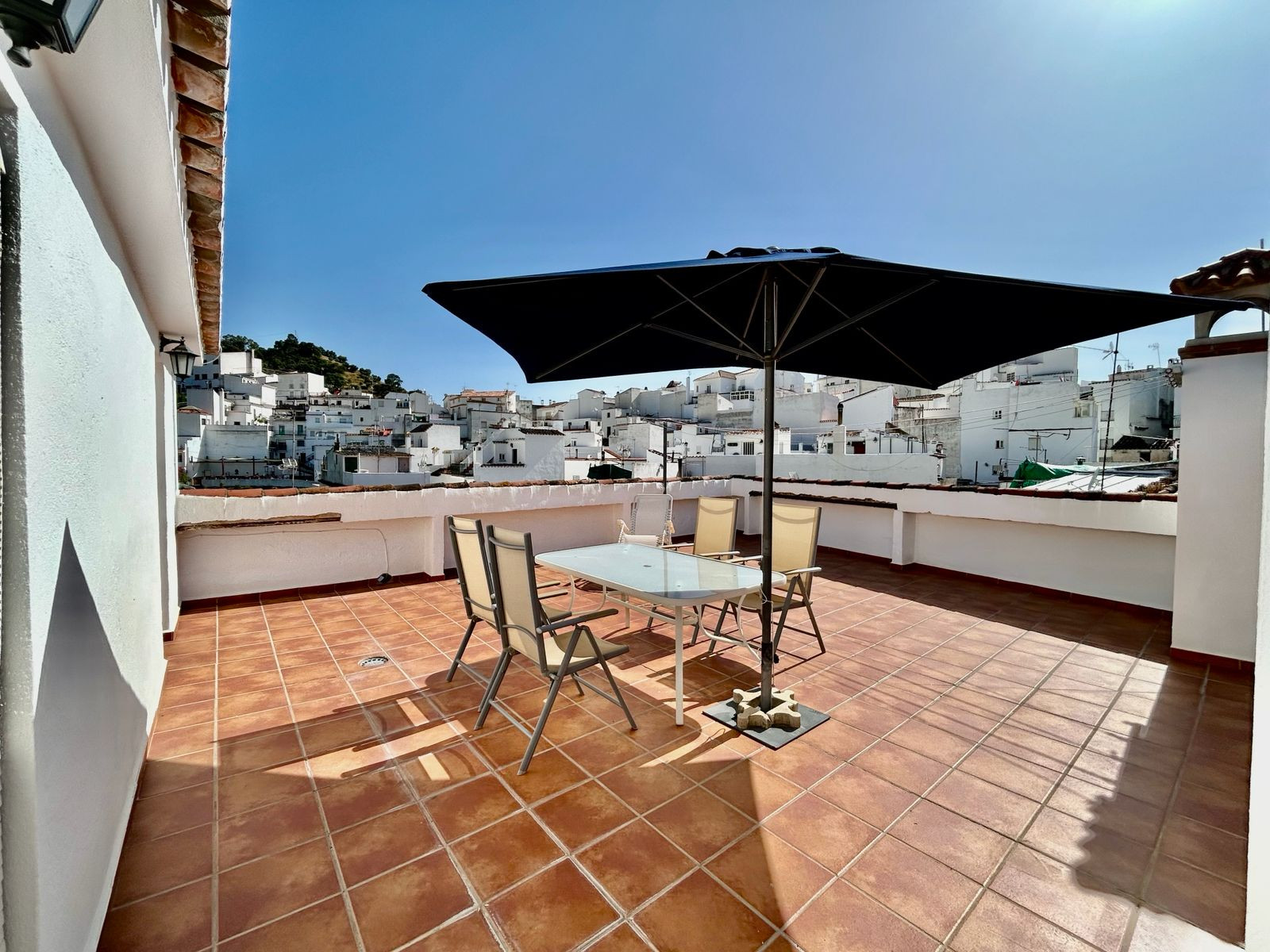 3 bedroom Apartment in Istan, Malaga, Spain – 428-04667P