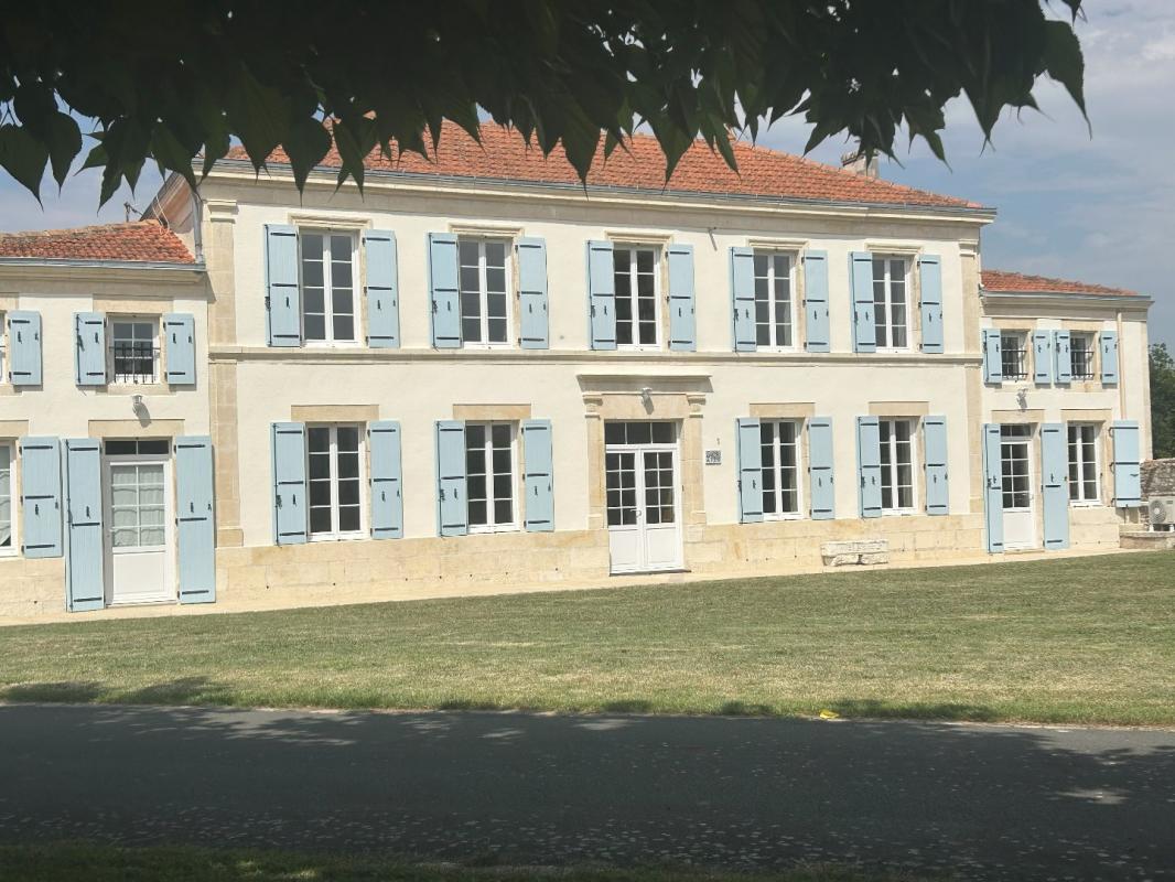 5 bedroom maison de maitre in Tonnay Boutonne, Charente-Maritime, France – 6E4EBB854E5948B3